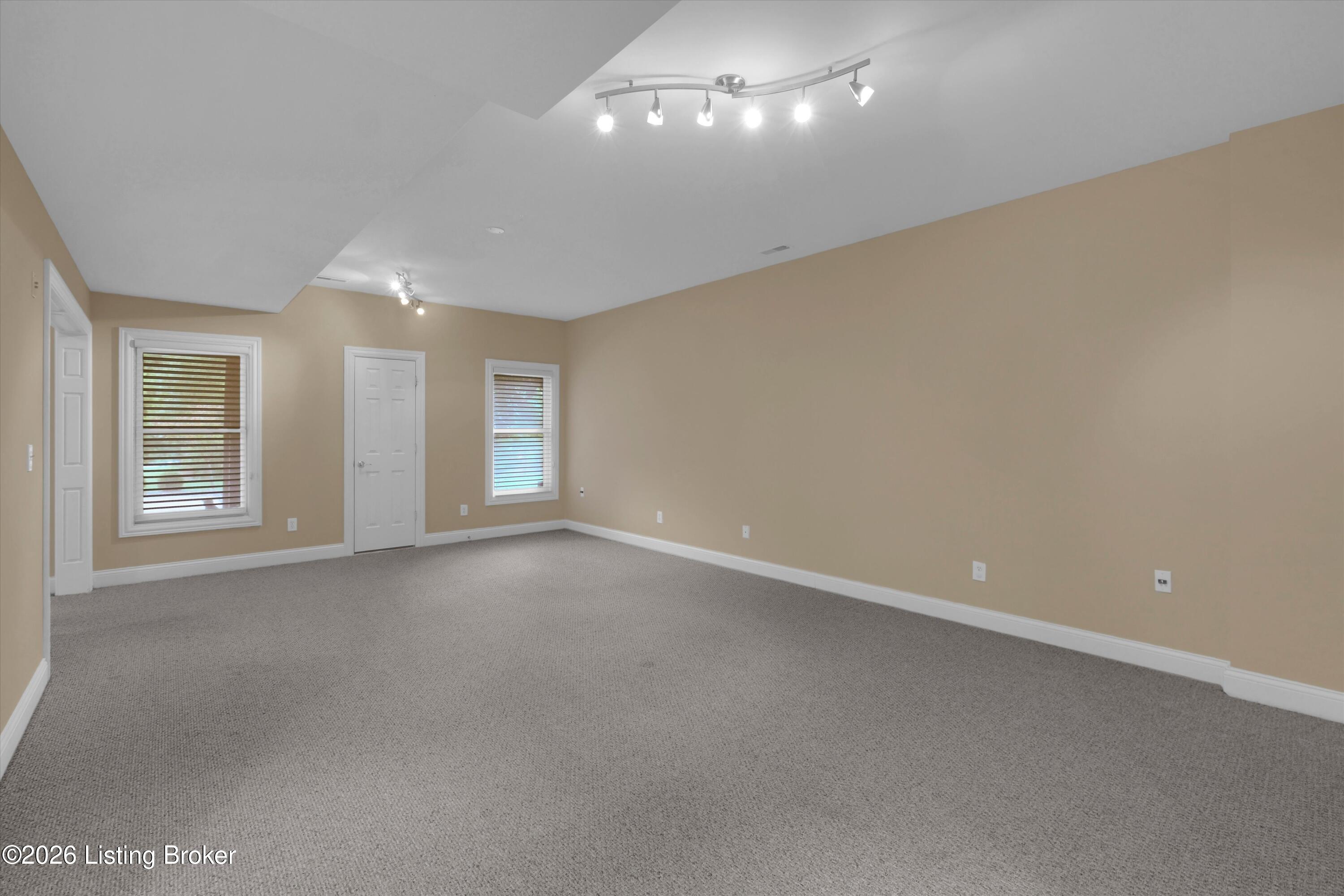 12805 Deer Cross Dr Property Photo 31