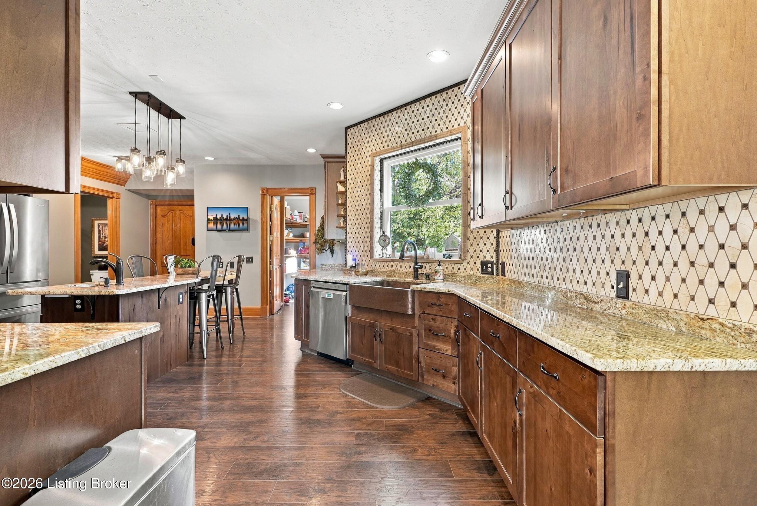 8161 Cunningham Sarles Rd Property Photo 24