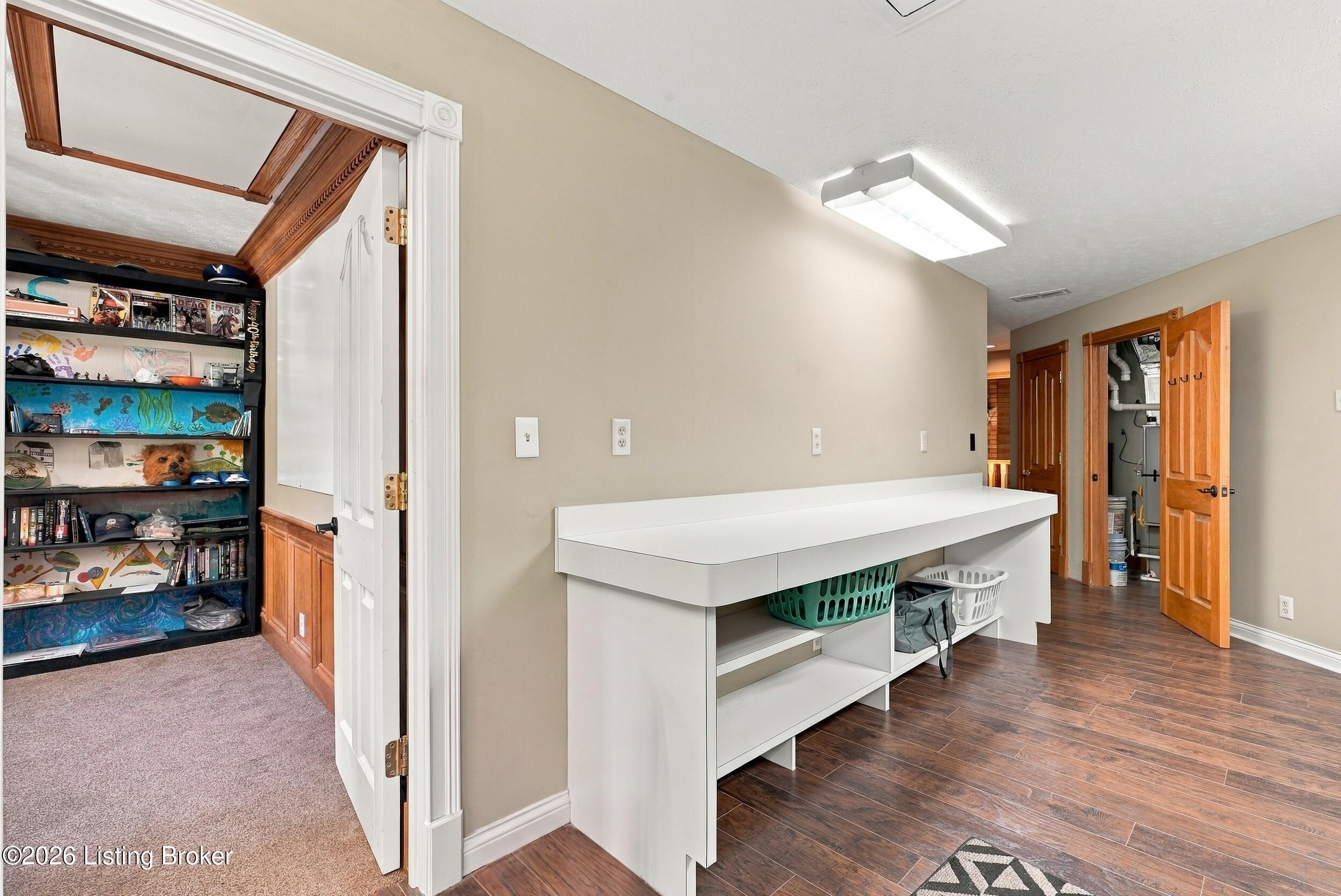8161 Cunningham Sarles Rd Property Photo 56