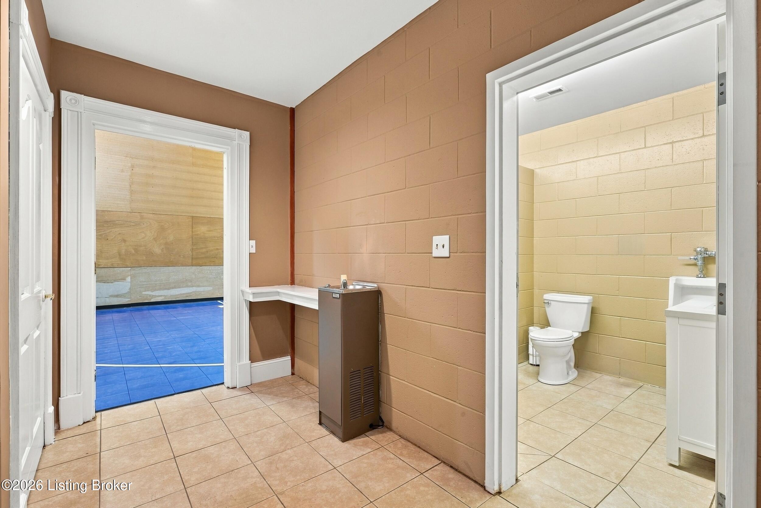 8161 Cunningham Sarles Rd Property Photo 79
