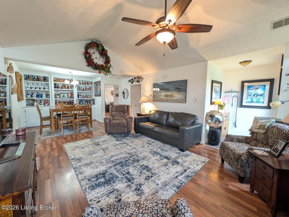 11405 Ridge Lake Dr Property Photo 4