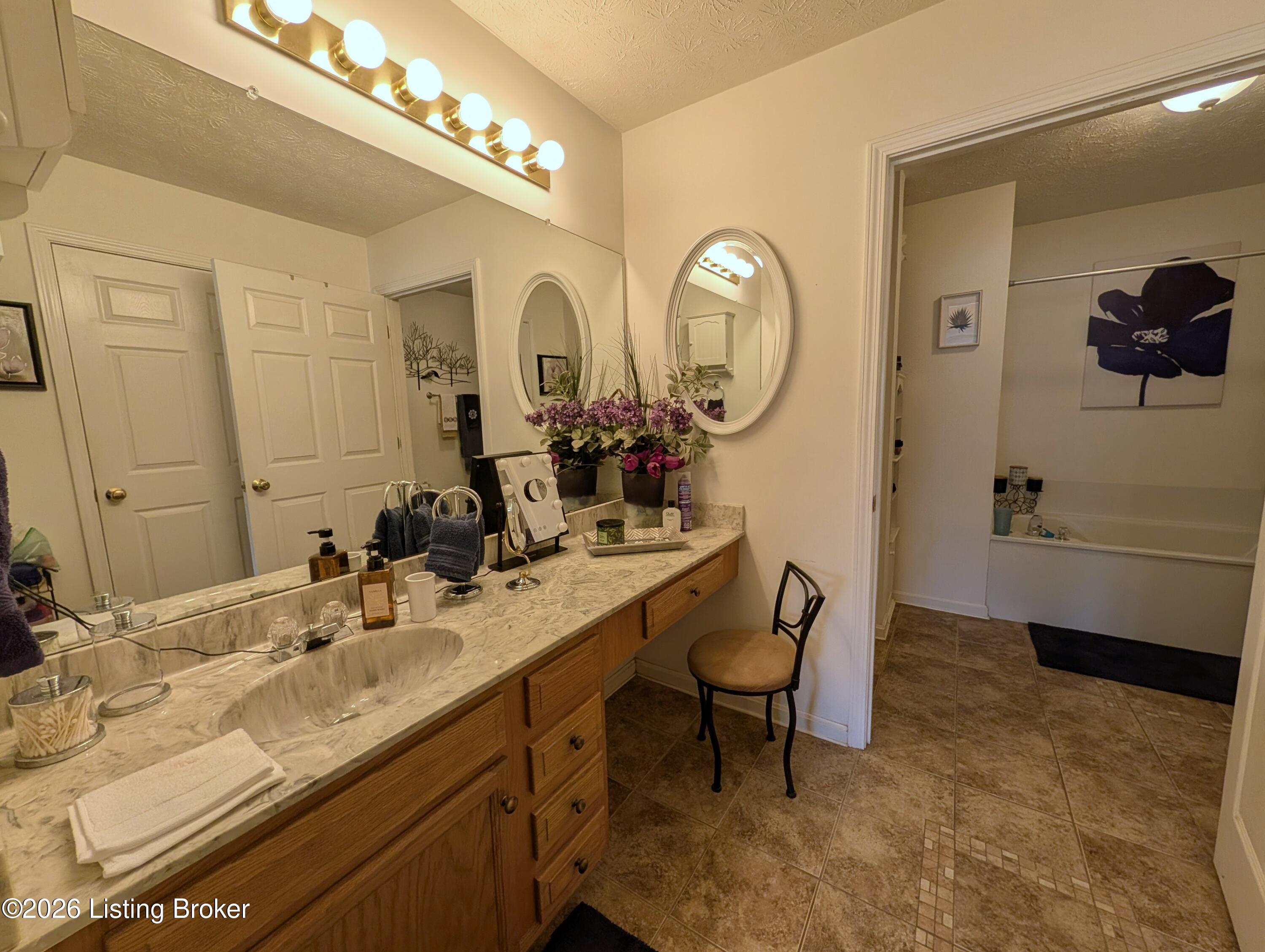 11405 Ridge Lake Dr Property Photo 22