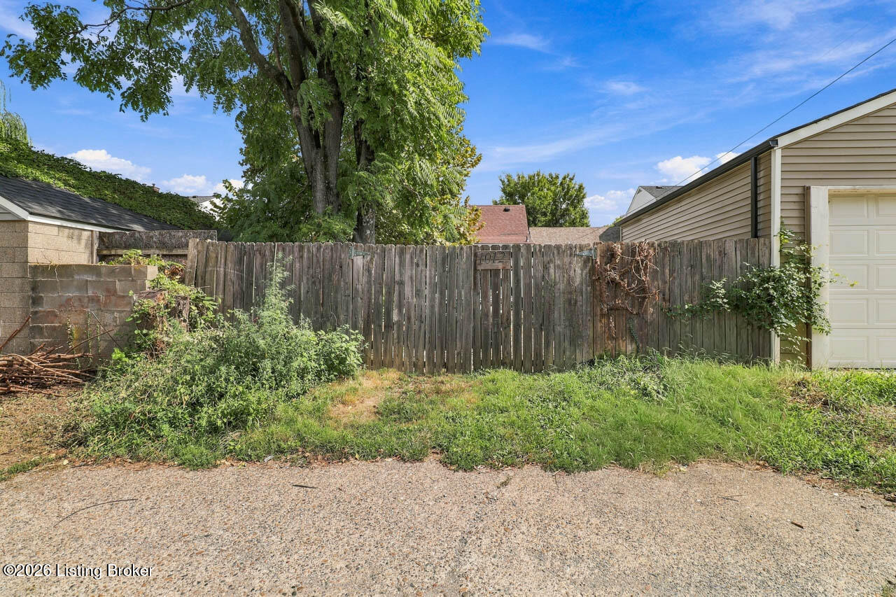 1012 S Shelby St Property Photo 22