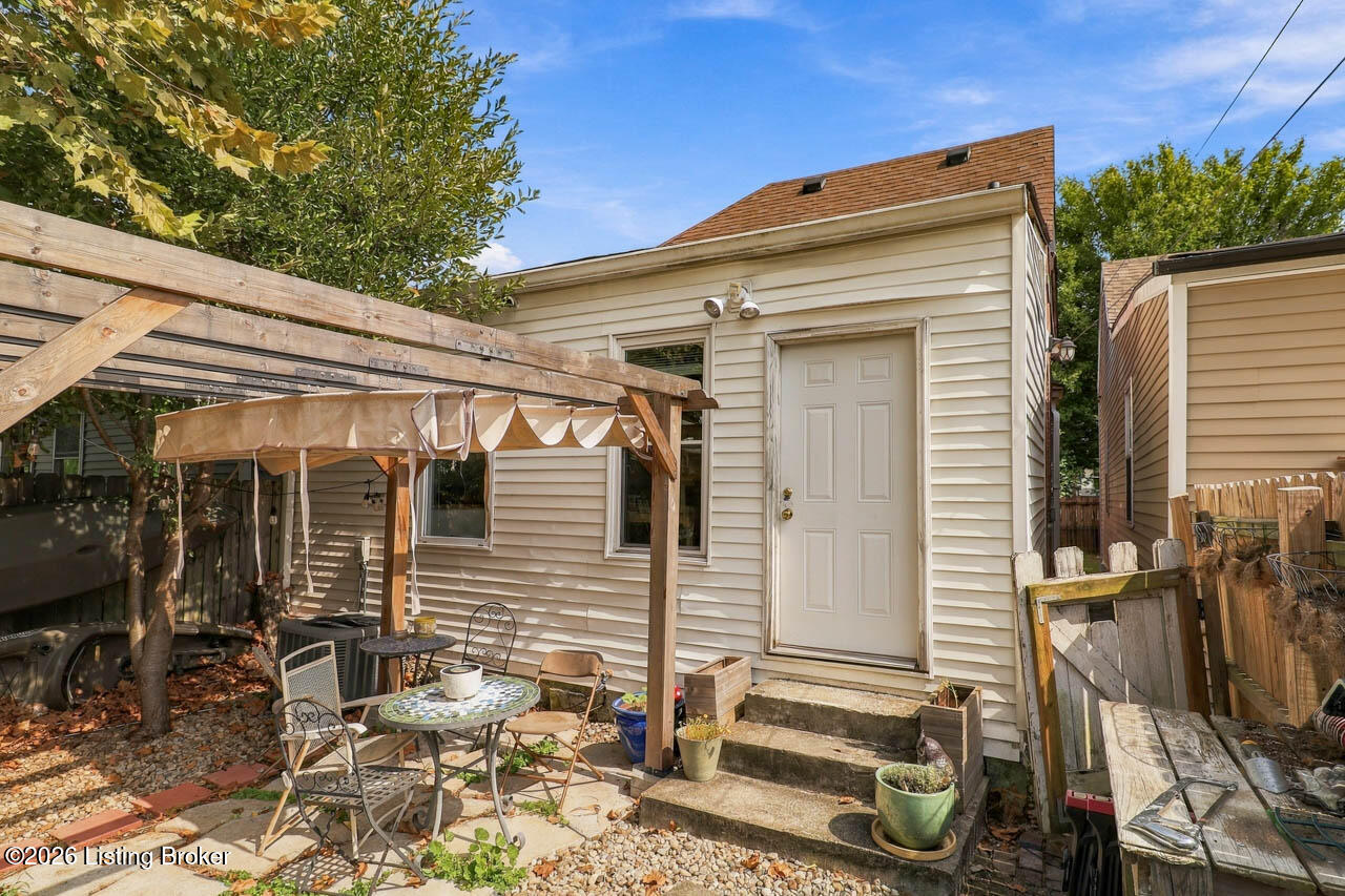 1012 S Shelby St Property Photo 28