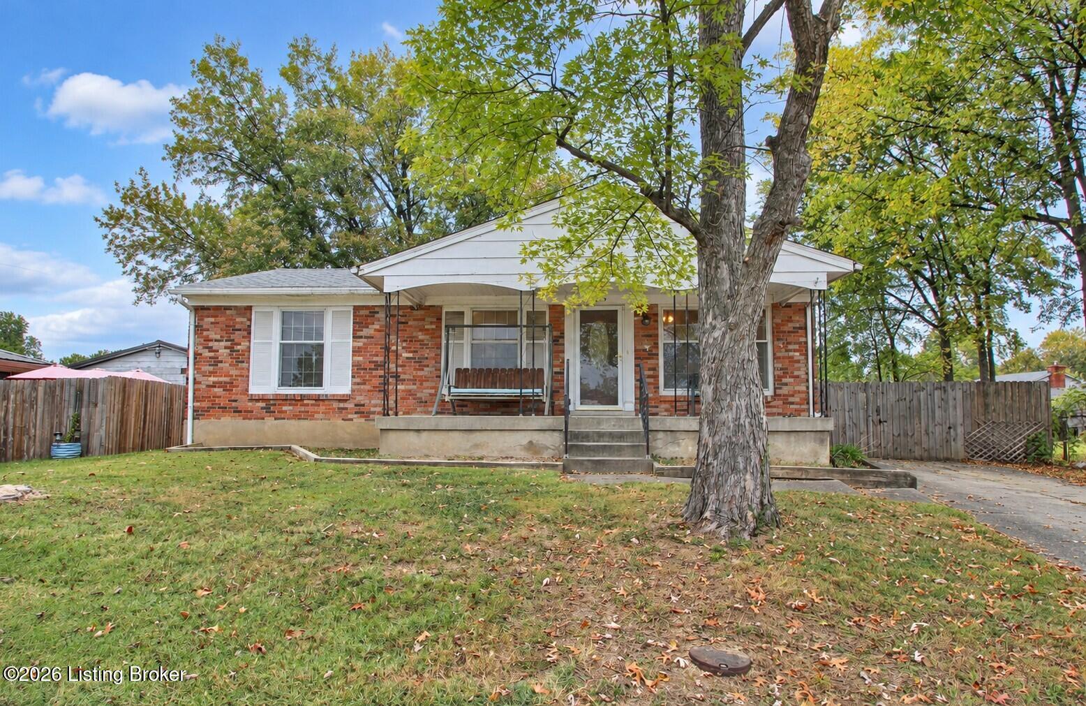 107 Mcbroom Dr Property Photo 1