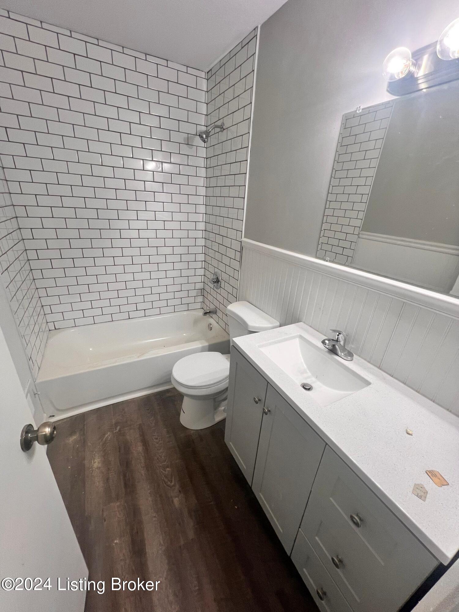 7527 Jamaica Dr Property Photo 6