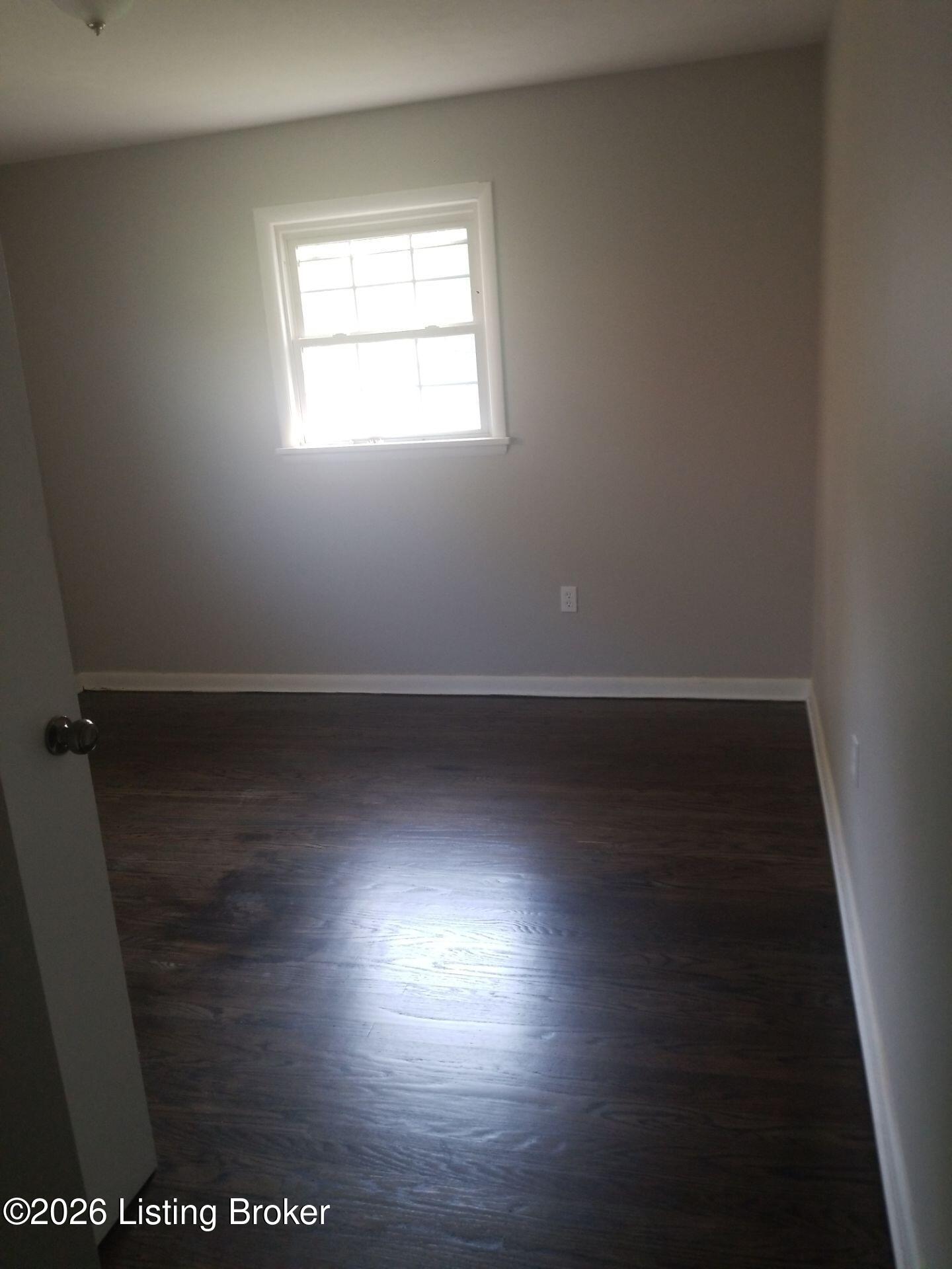 7527 Jamaica Dr Property Photo 7