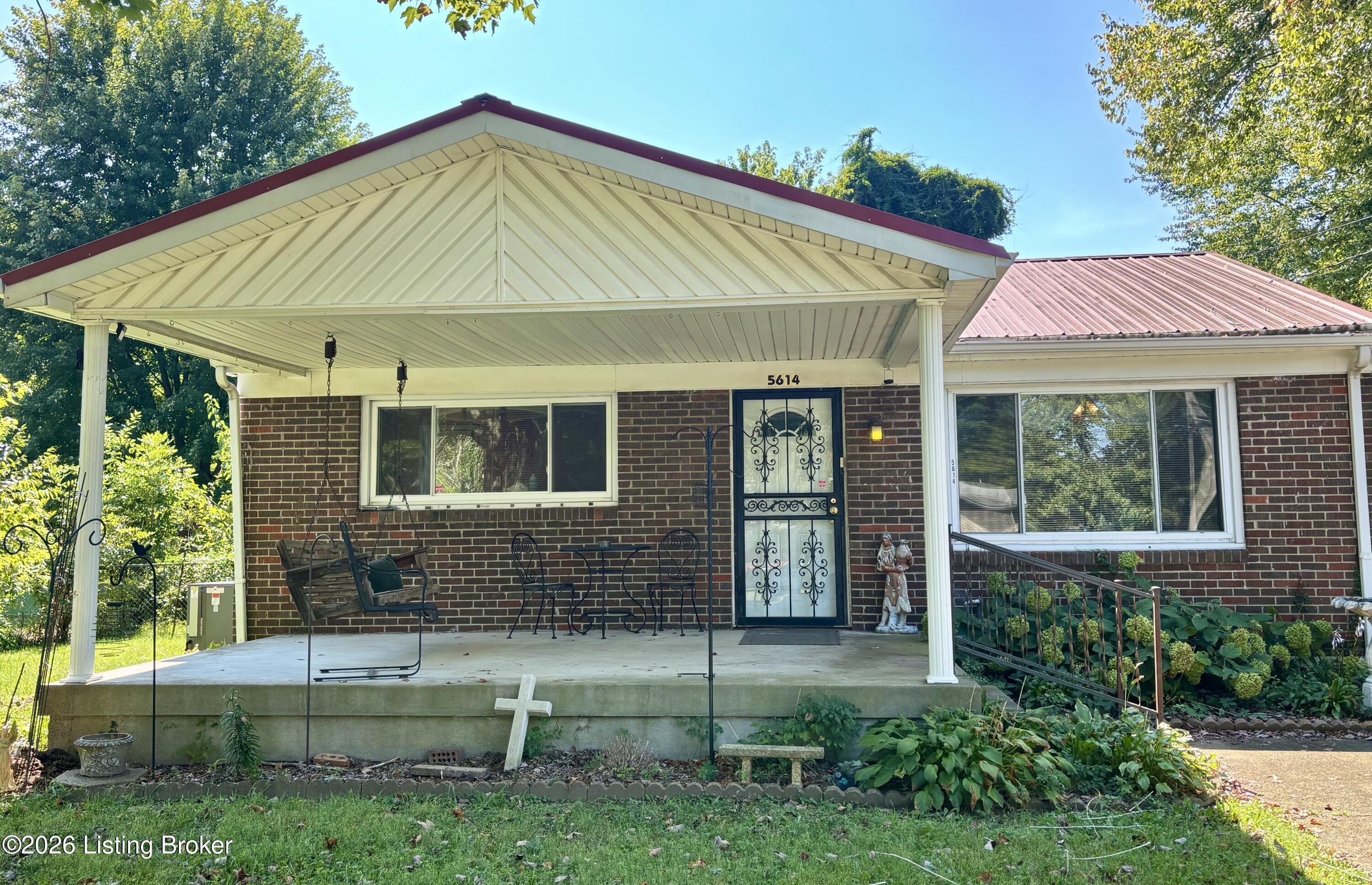 5614 Locust Way Property Photo 1