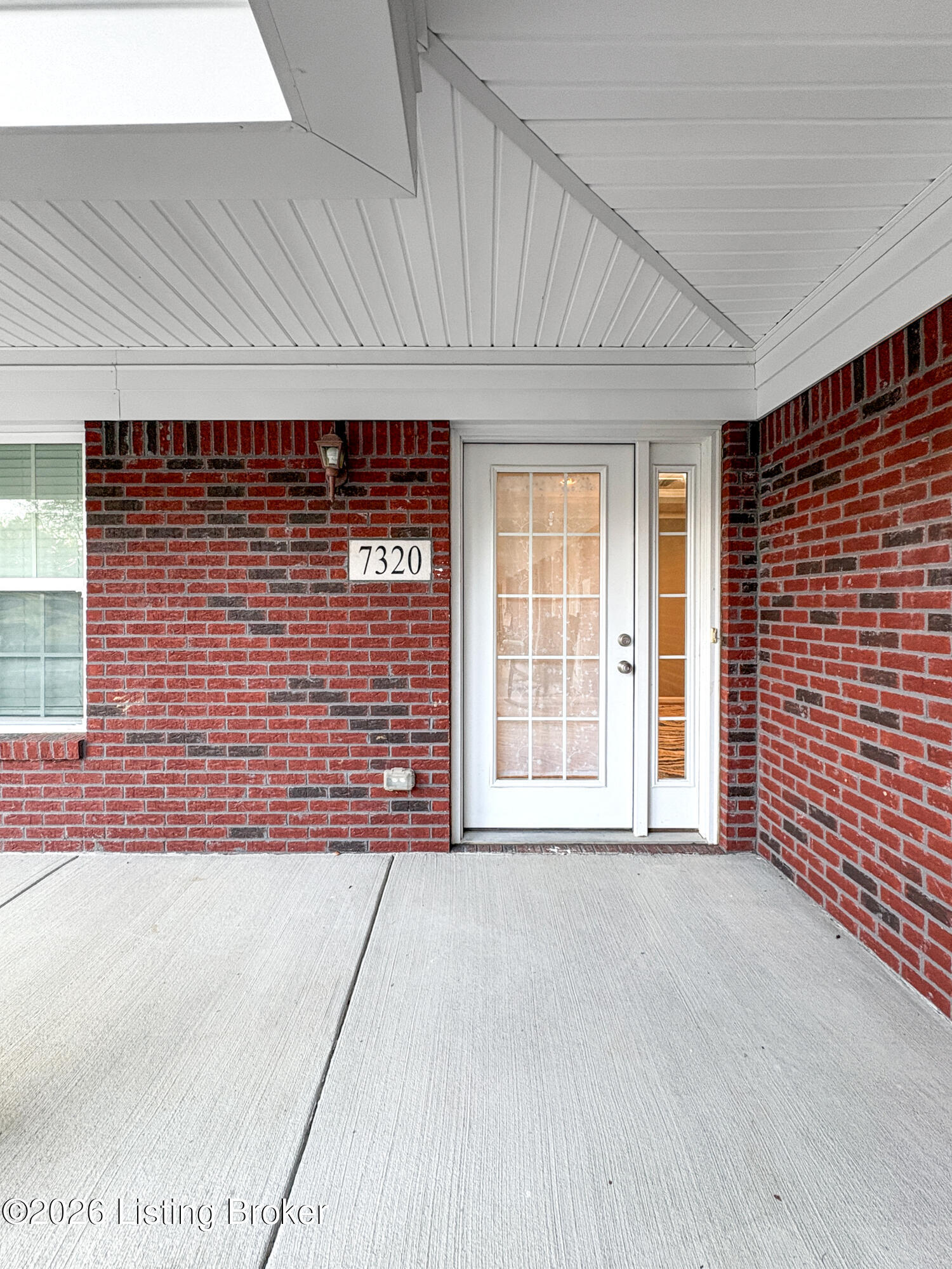 7320 Fox Hollow Way 7320 Property Photo 1