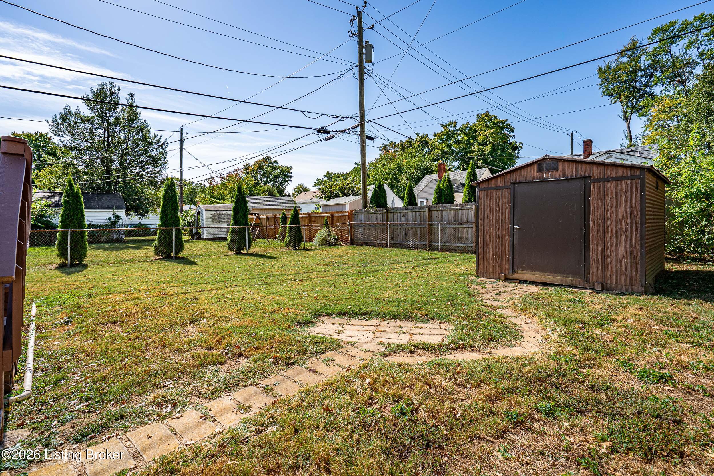 206 Colonial Dr Property Photo 43