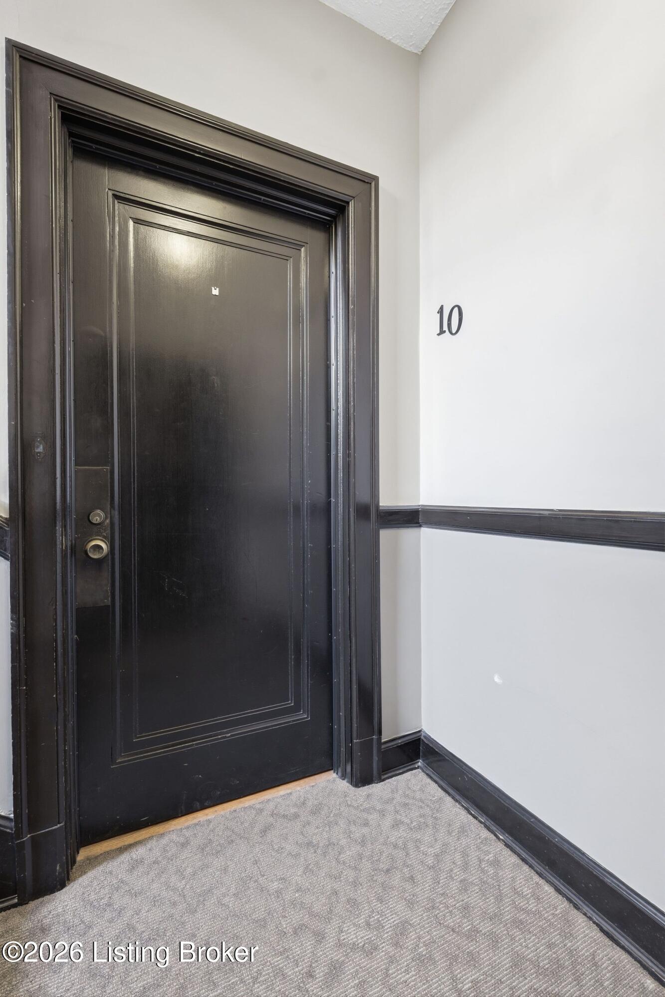 1601 Spring Dr 10 Property Photo 8