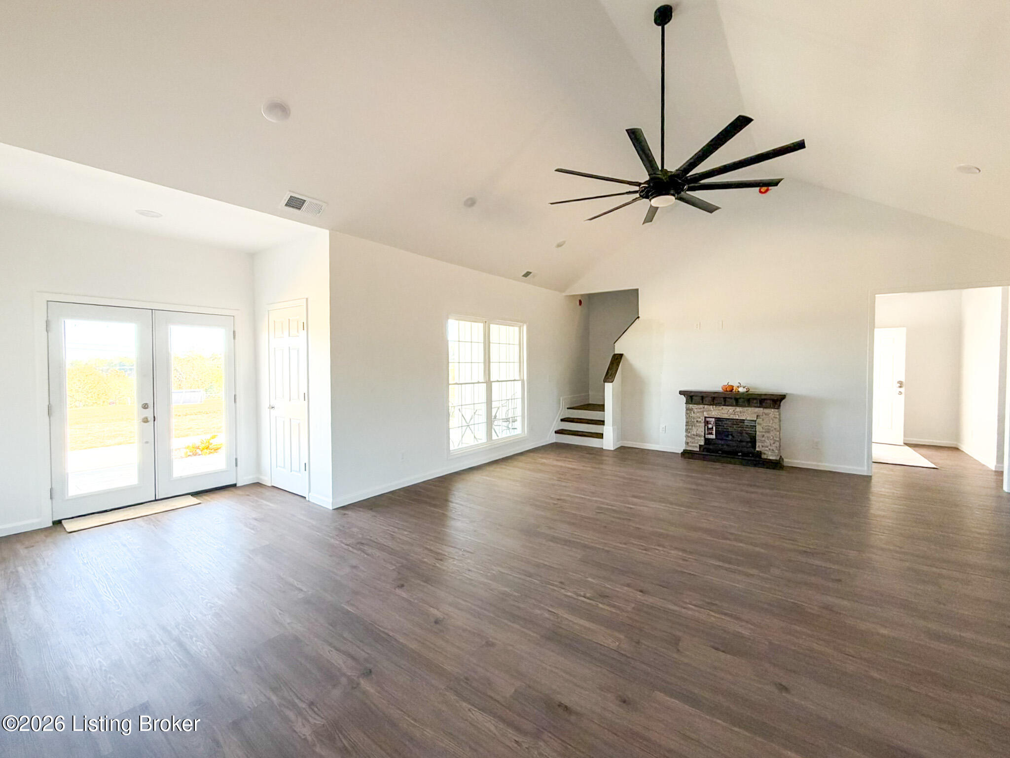 10188 Mt Eden Rd Property Photo 9