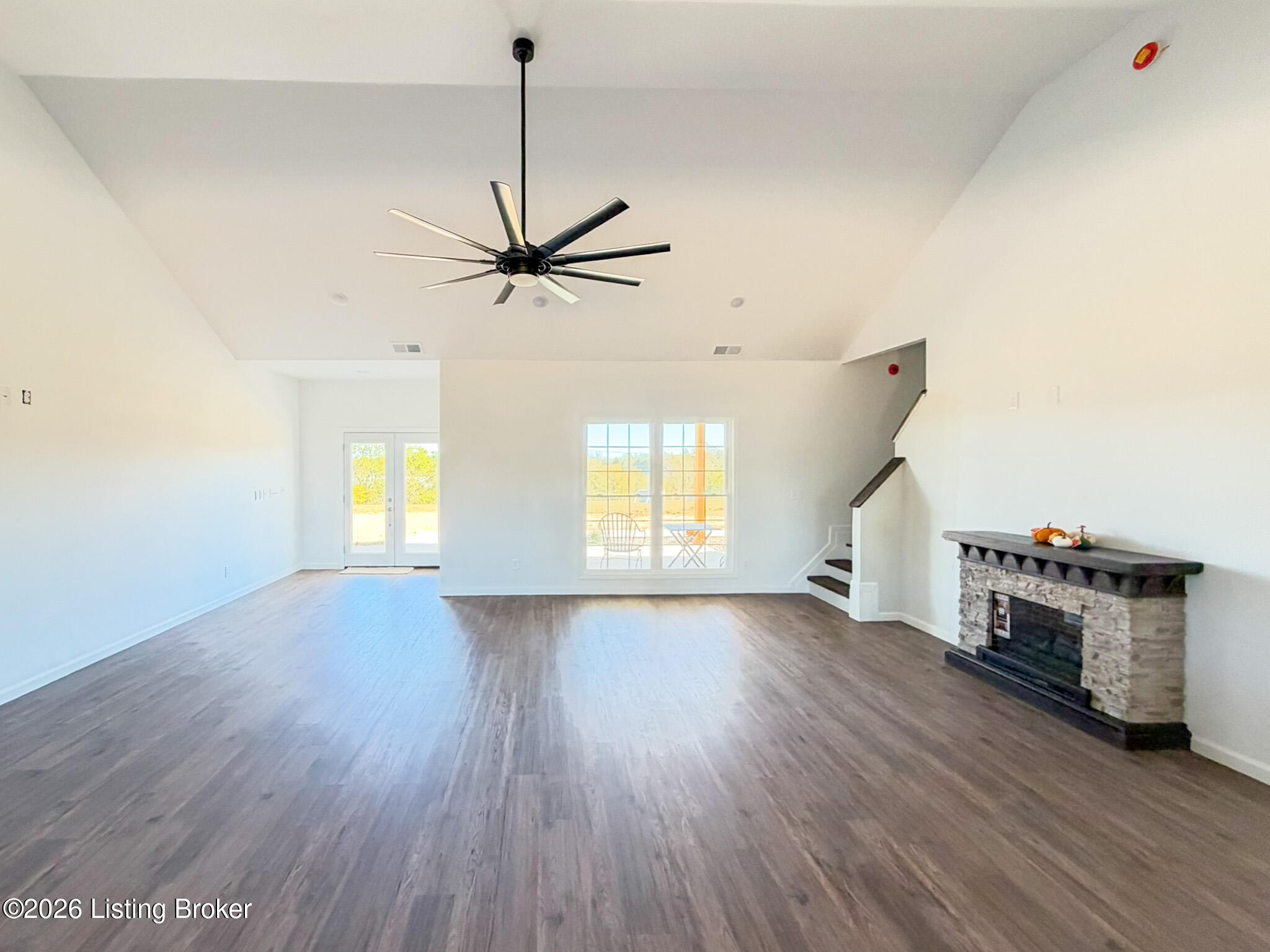 10188 Mt Eden Rd Property Photo 10