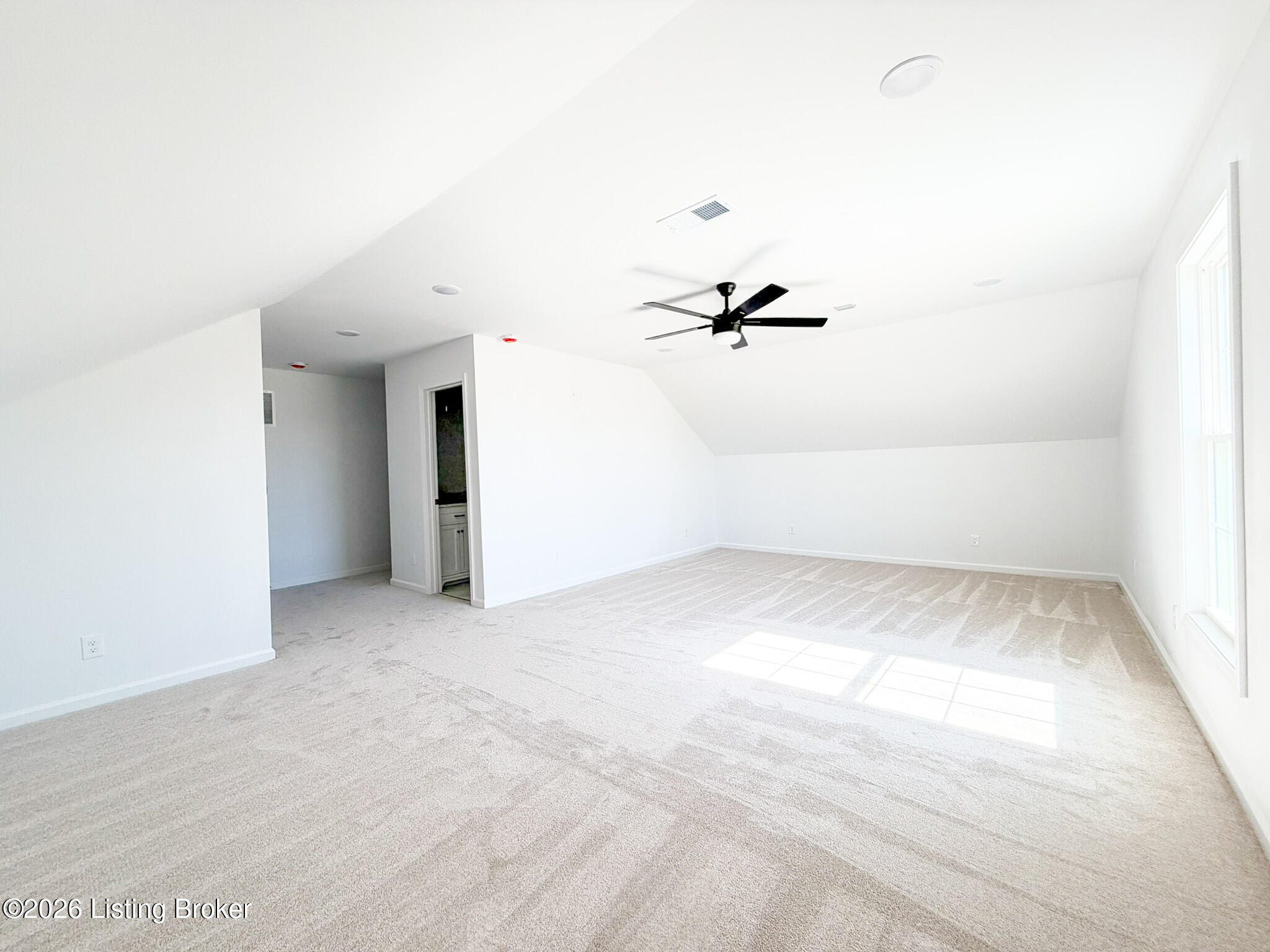 10188 Mt Eden Rd Property Photo 32