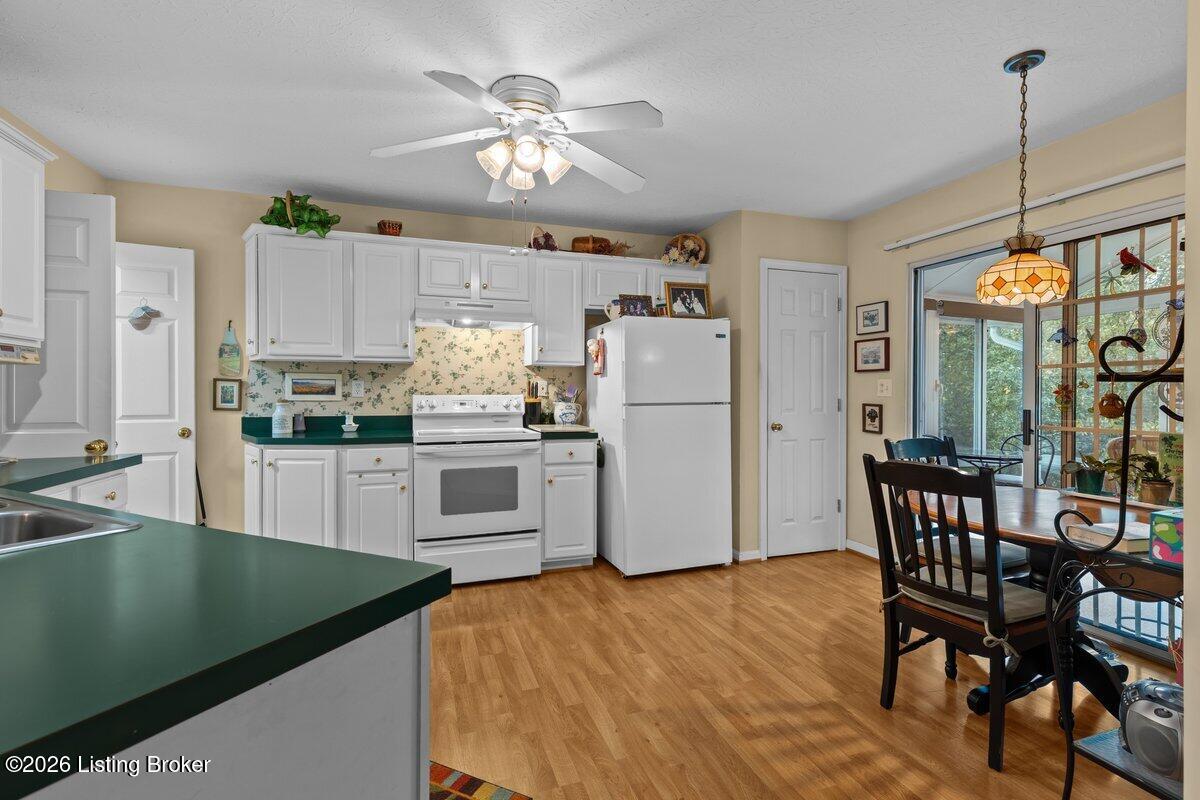 8315 Eagle Creek Dr Property Photo 7