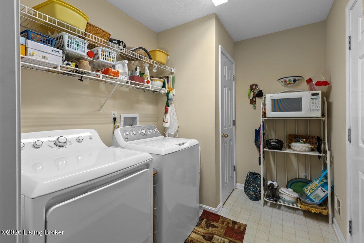 8315 Eagle Creek Dr Property Photo 18