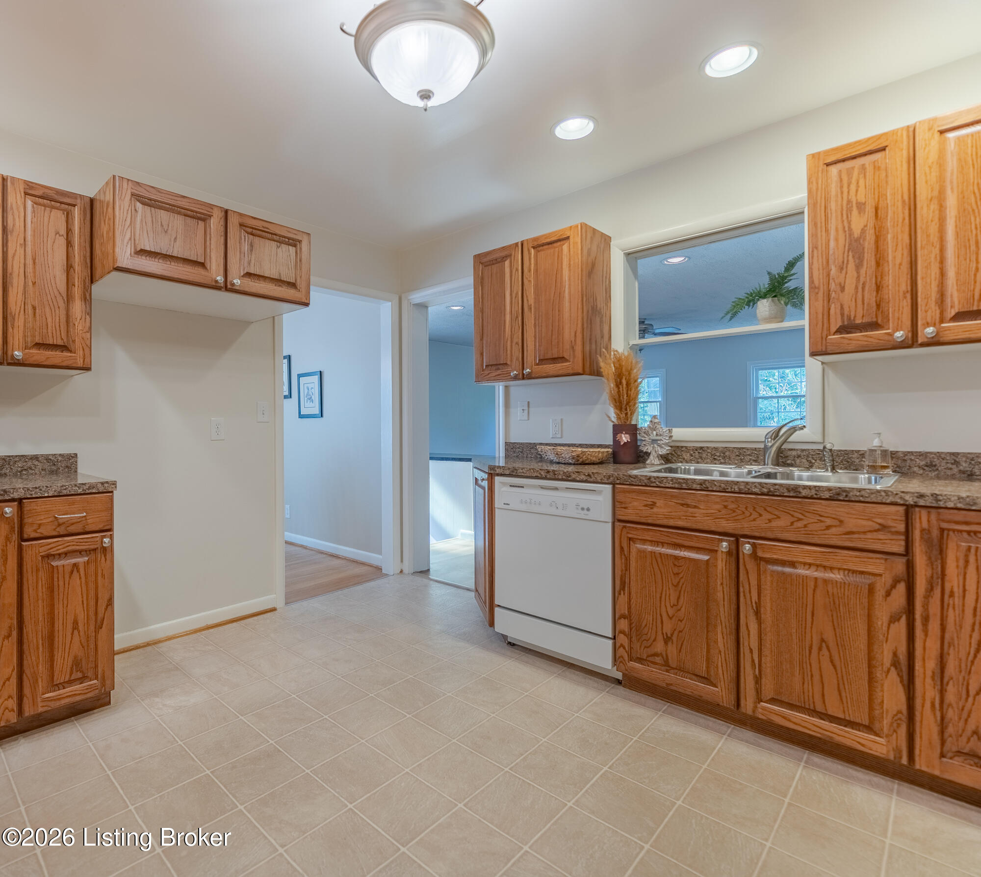 3318 Cawein Way Property Photo 12