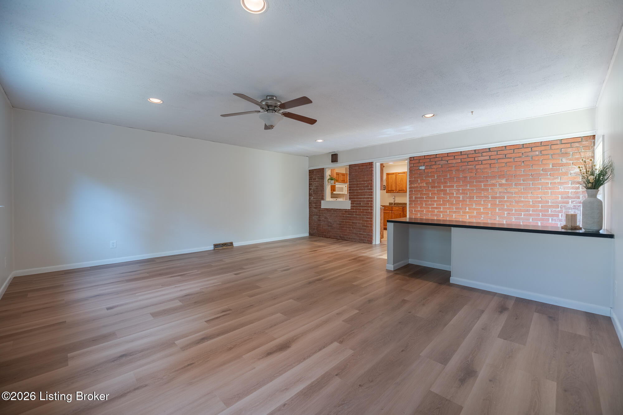 3318 Cawein Way Property Photo 16