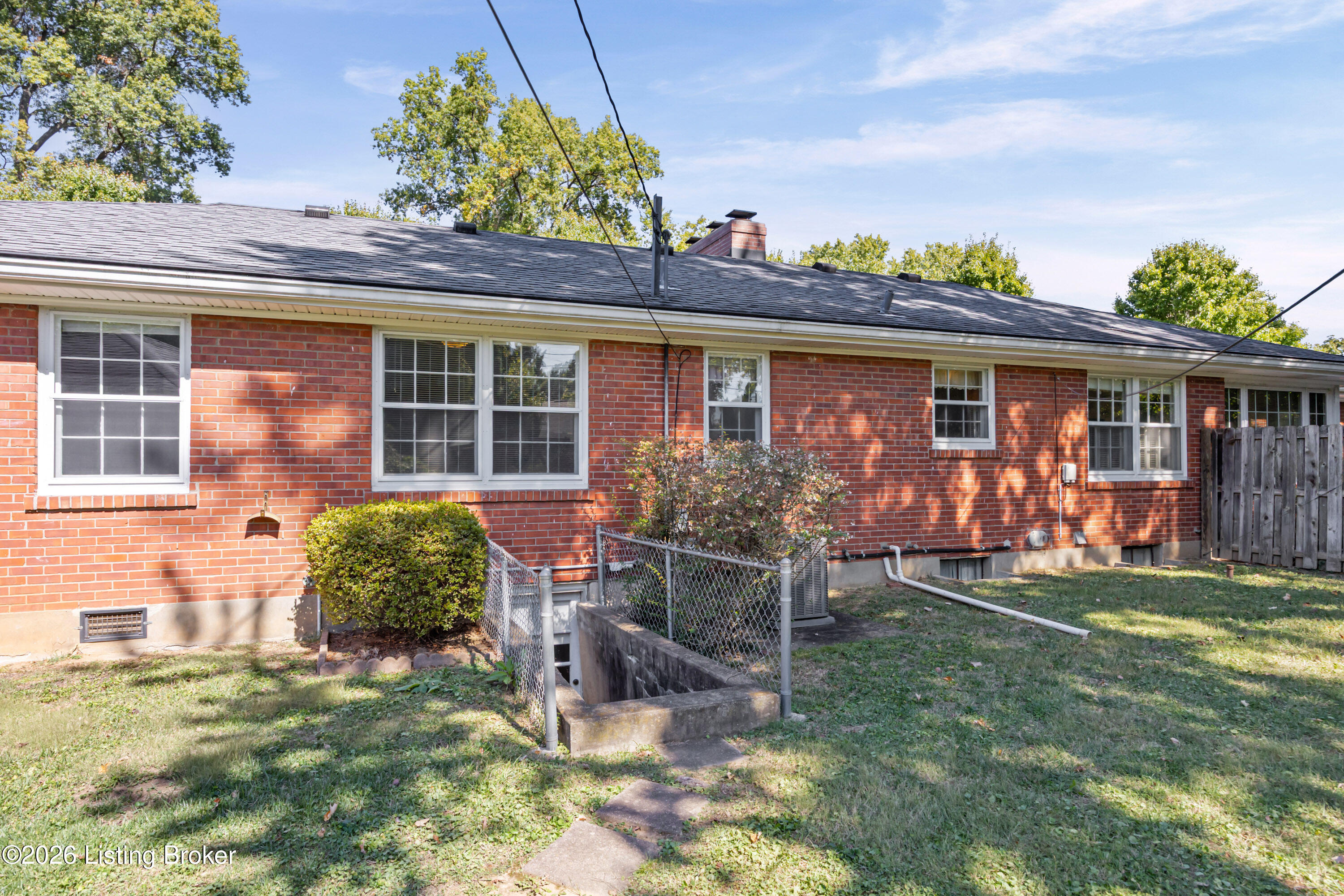 222 Dorchester Rd Property Photo 39