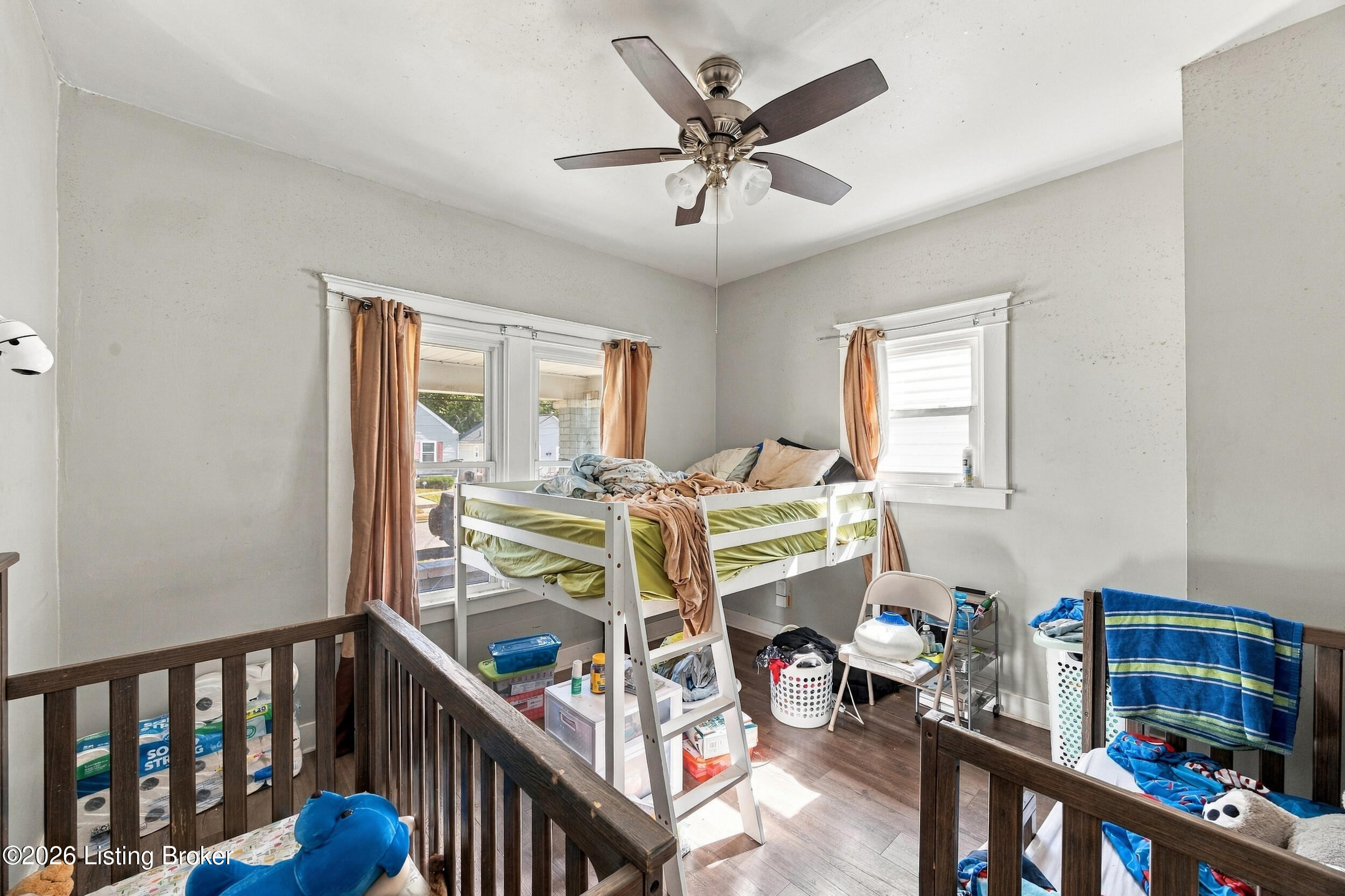 3446 Powell Ave Property Photo 14