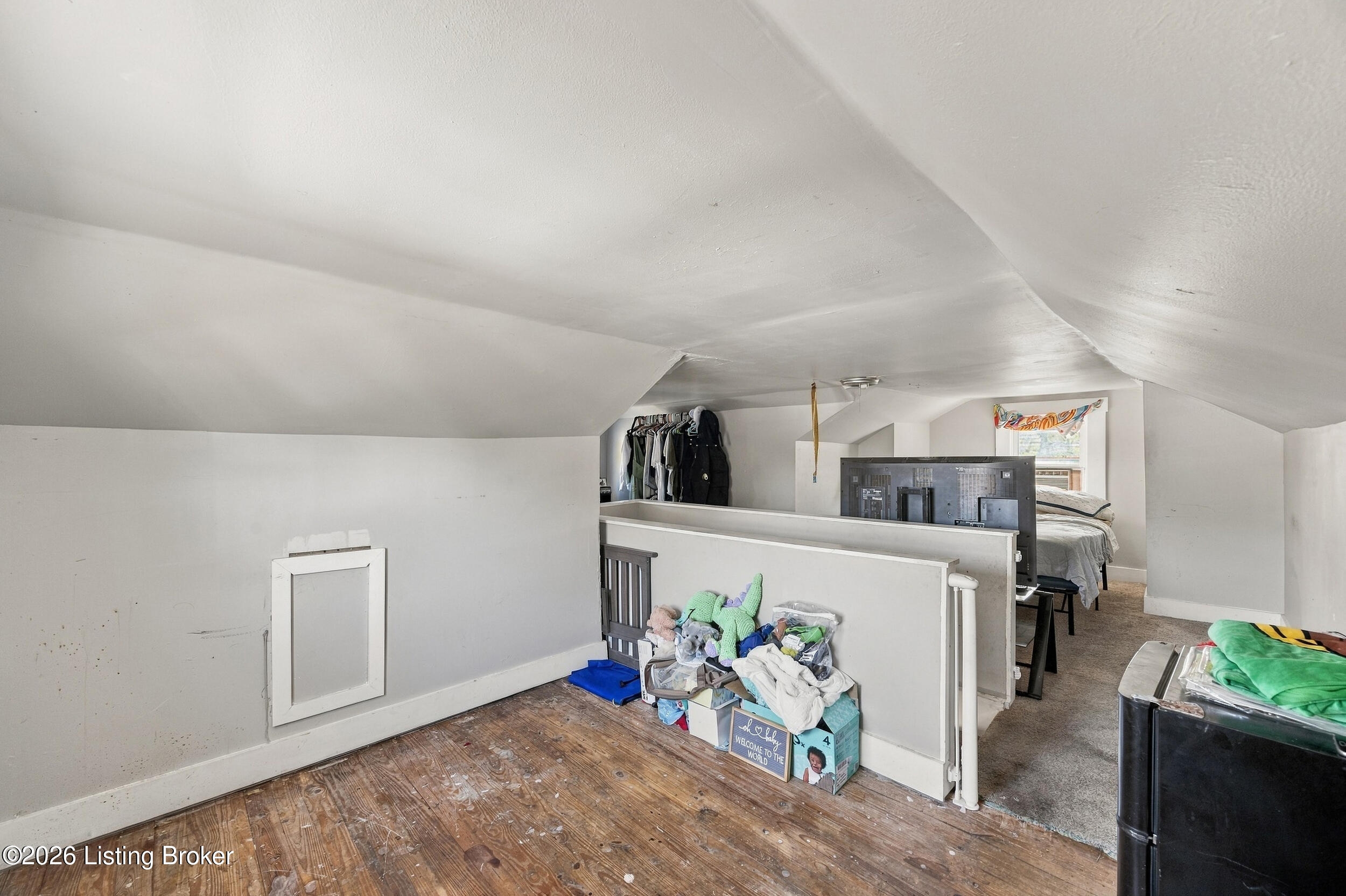 3446 Powell Ave Property Photo 16