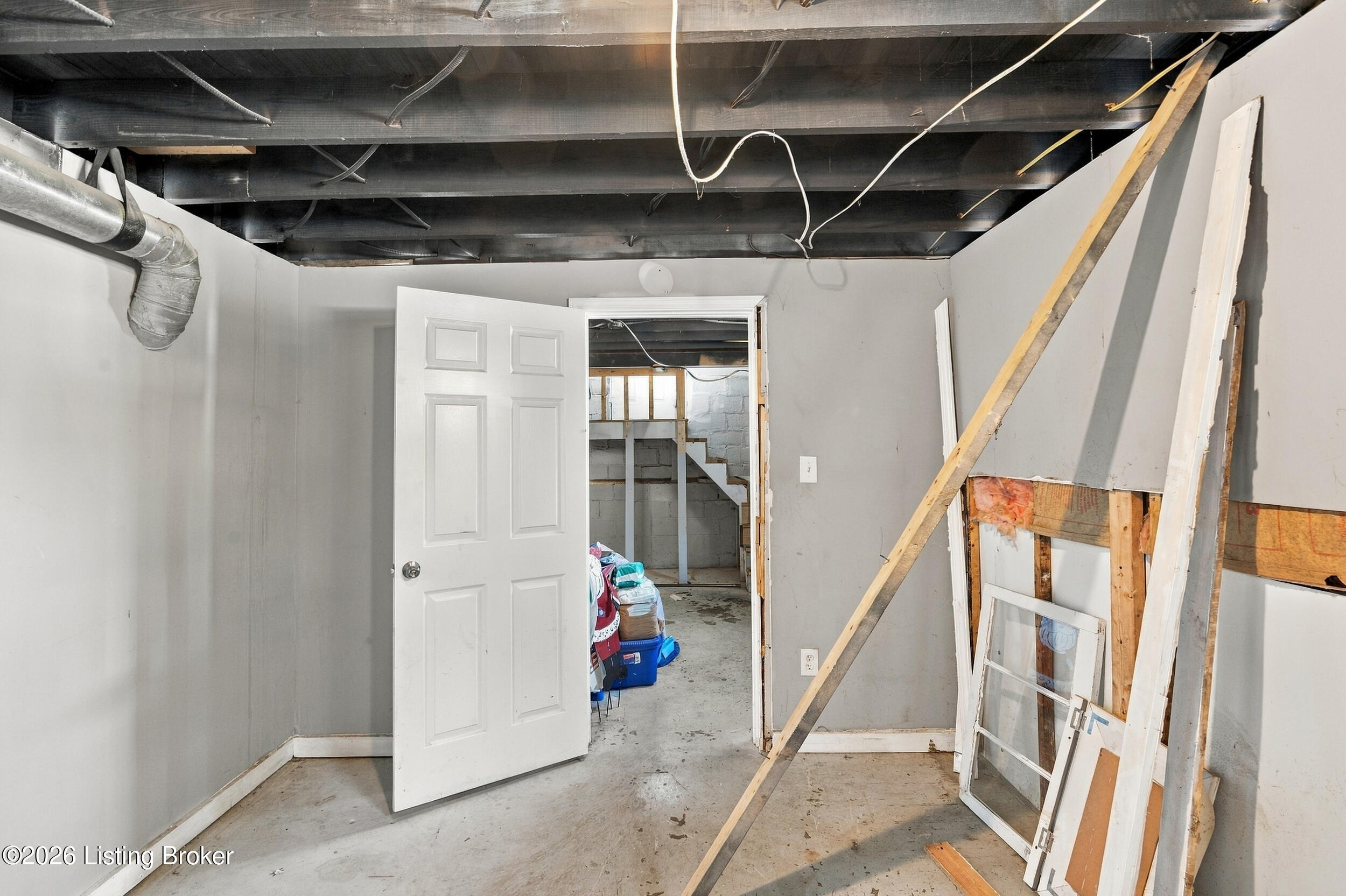 3446 Powell Ave Property Photo 25