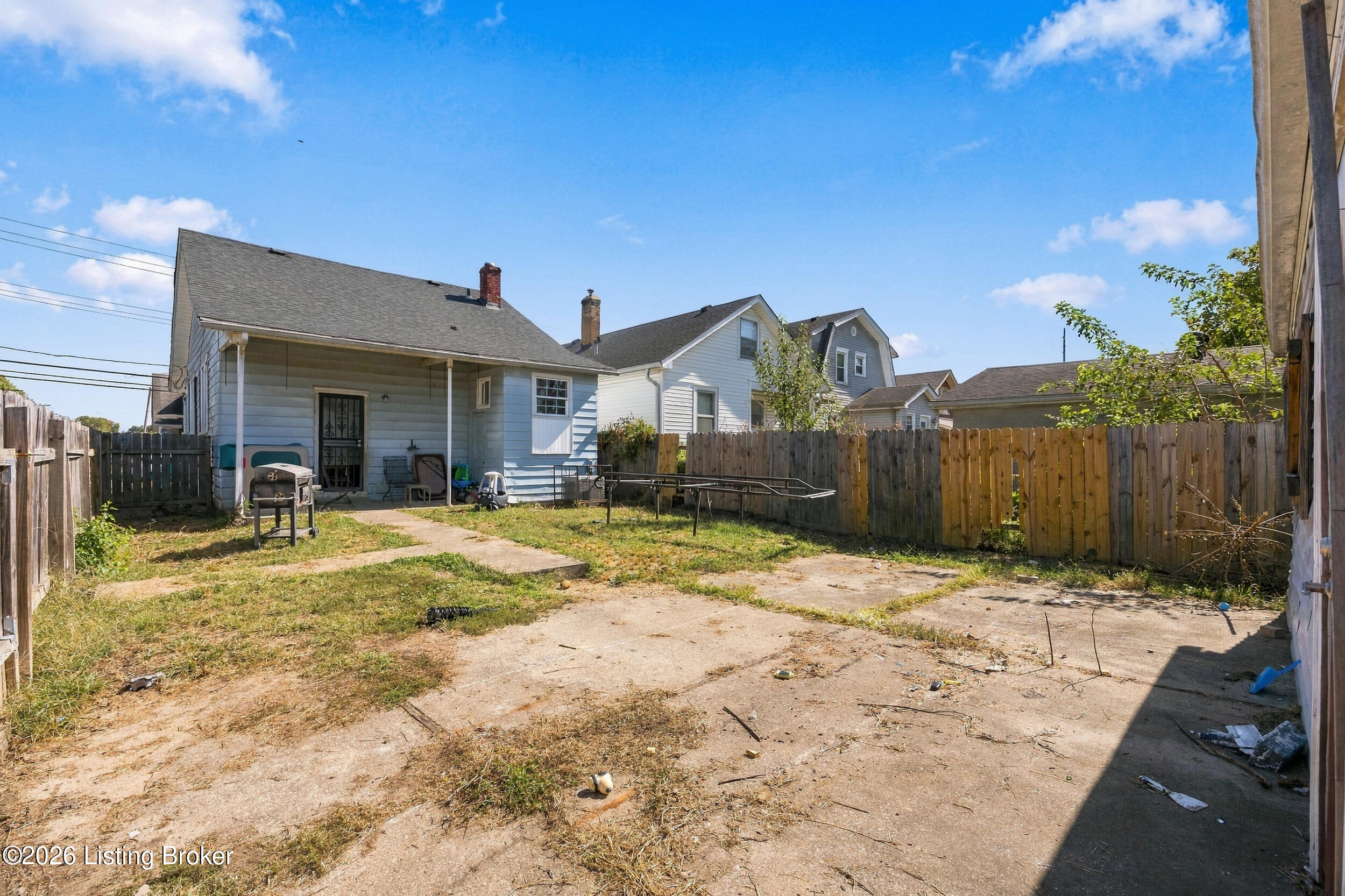 3446 Powell Ave Property Photo 27