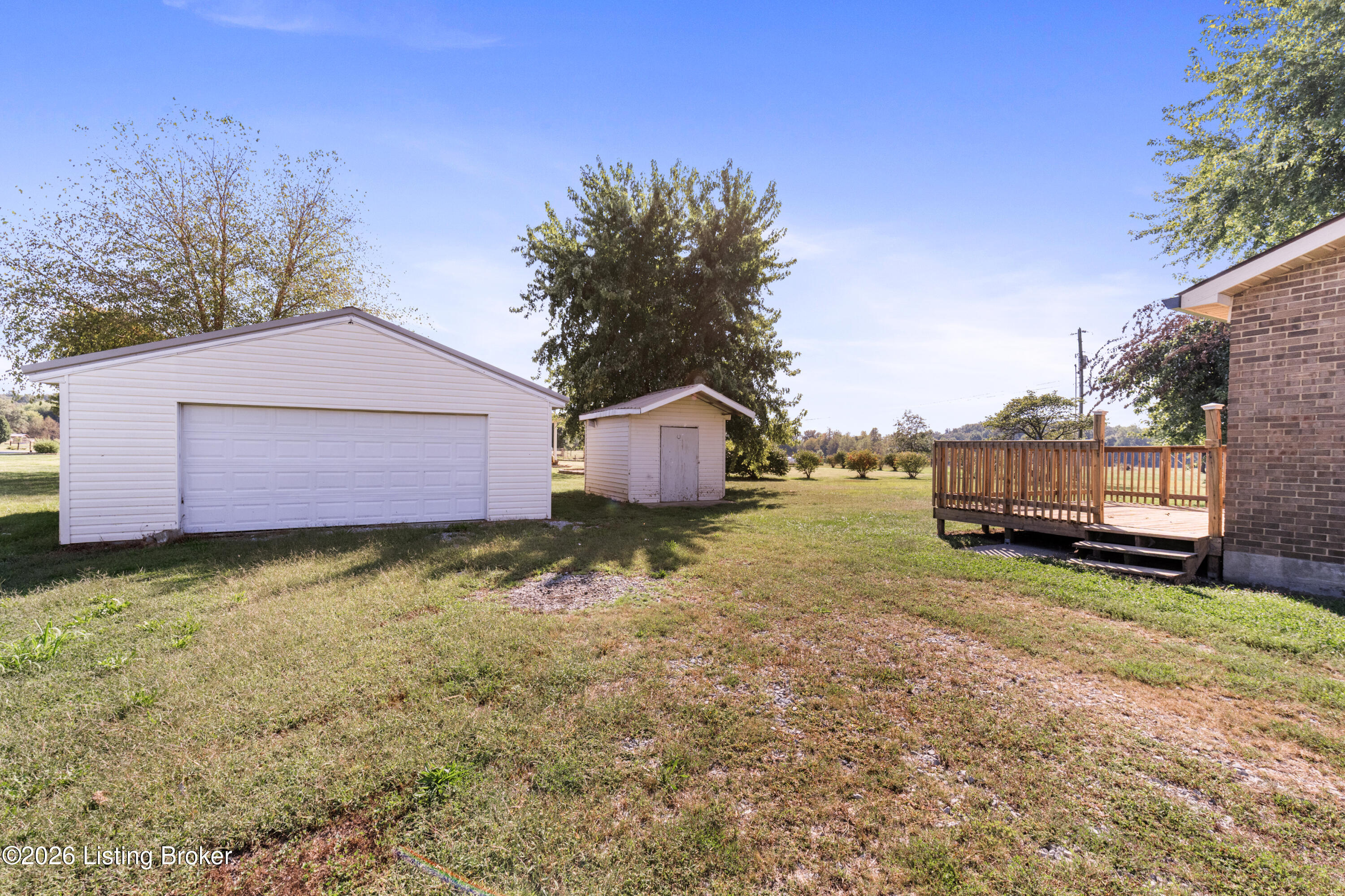 1177 Holy Cross Rd Property Photo 4