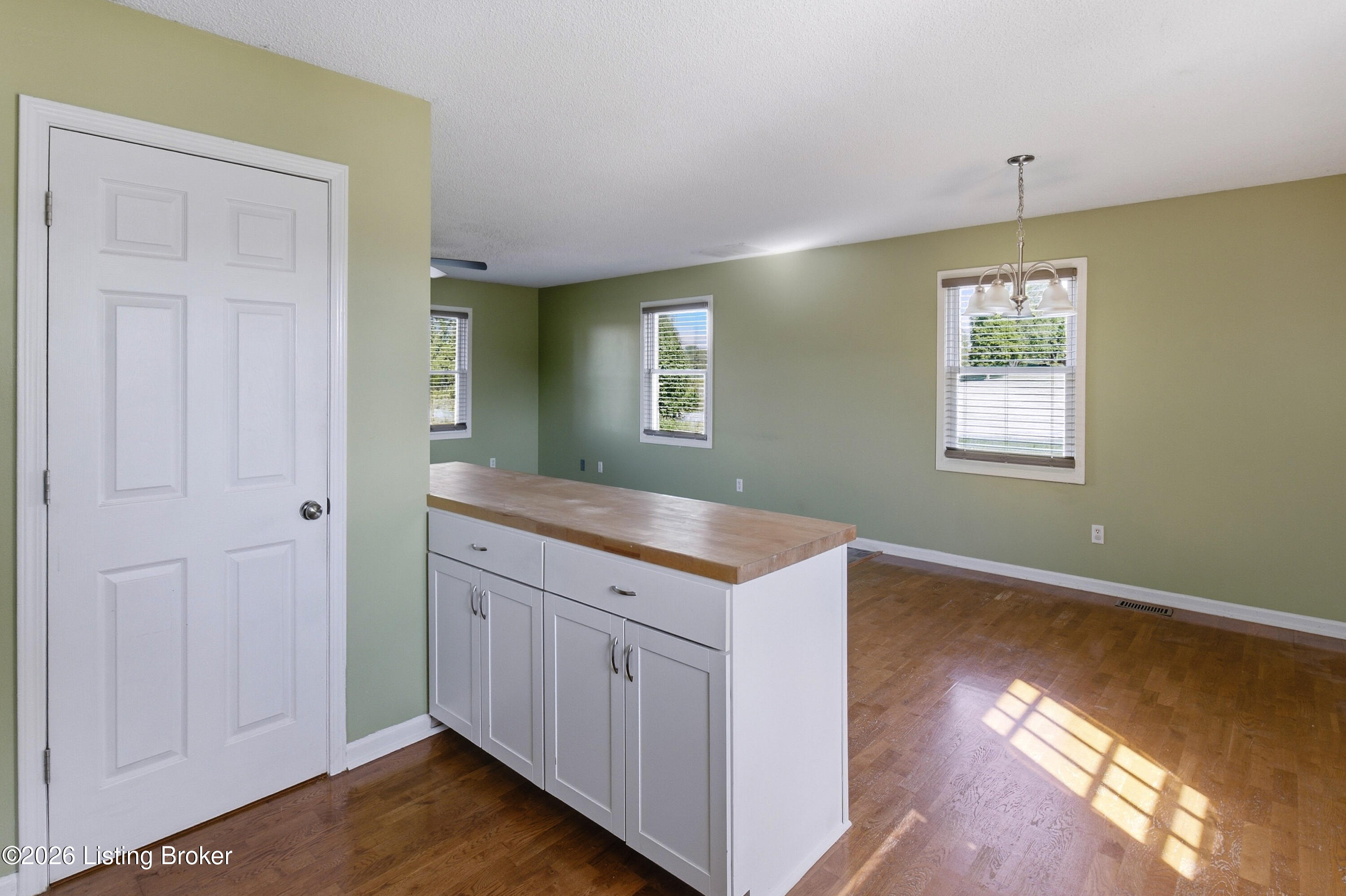 1177 Holy Cross Rd Property Photo 13