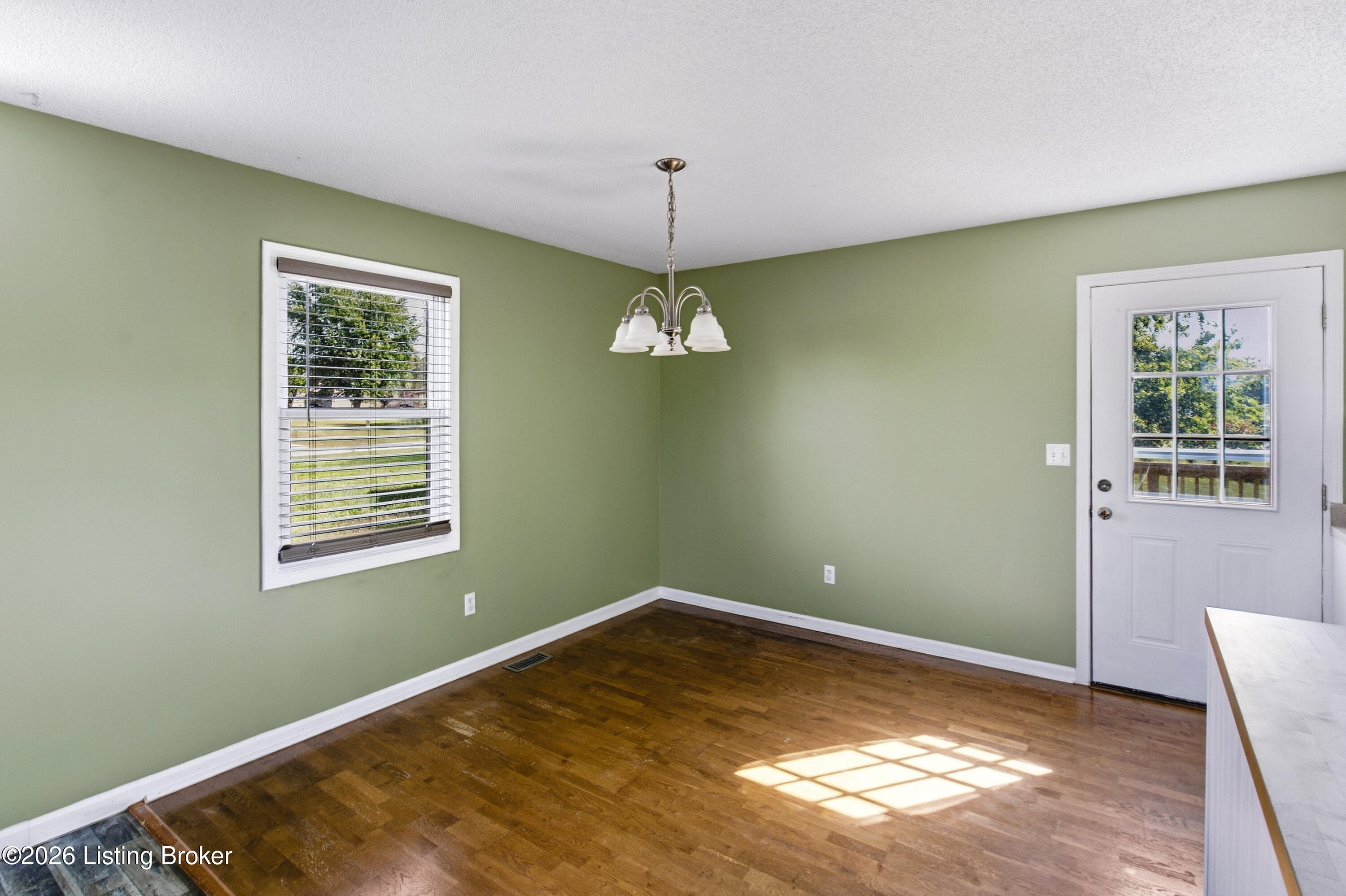 1177 Holy Cross Rd Property Photo 14