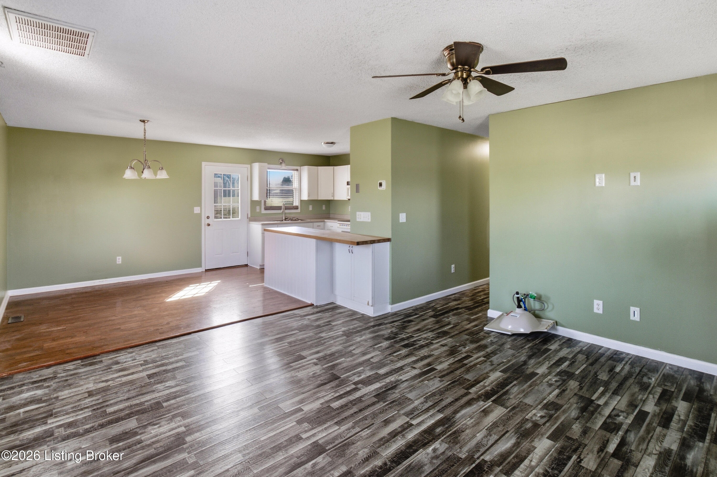 1177 Holy Cross Rd Property Photo 18