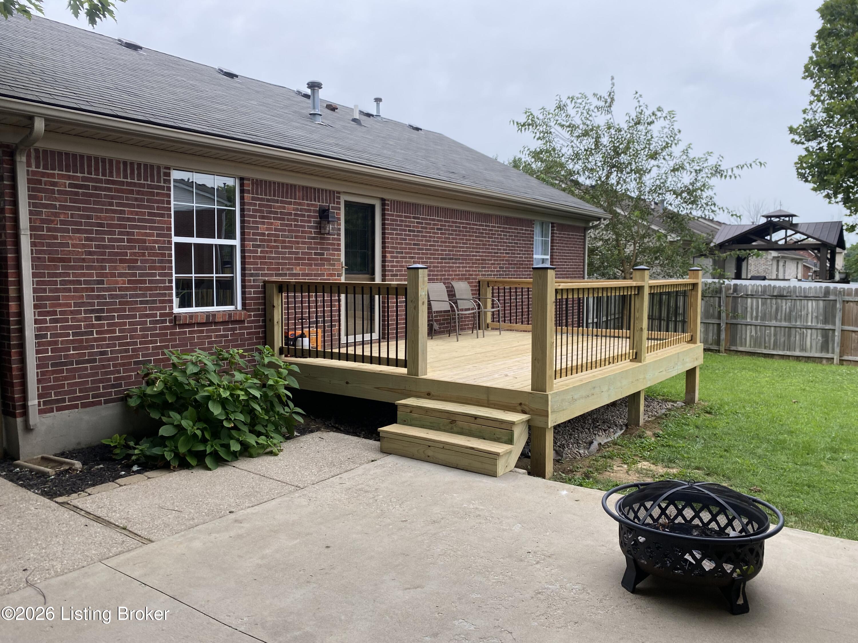 408 Love Ave Property Photo 3