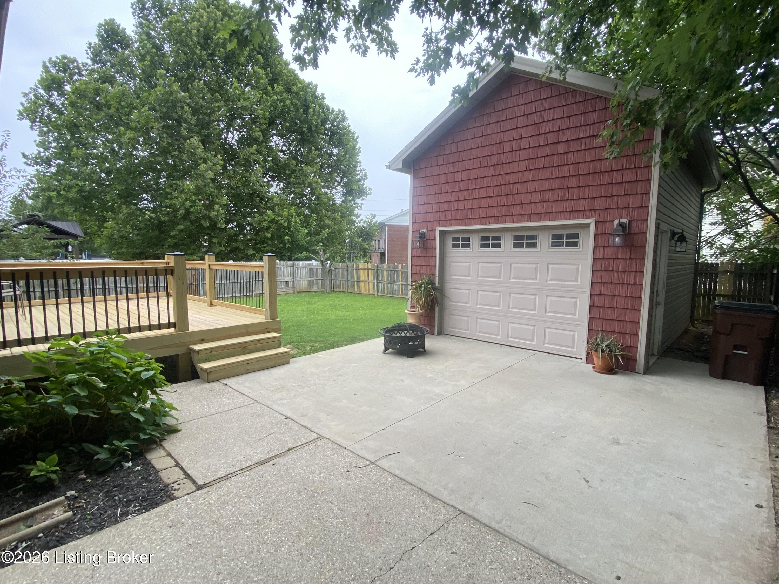 408 Love Ave Property Photo 4