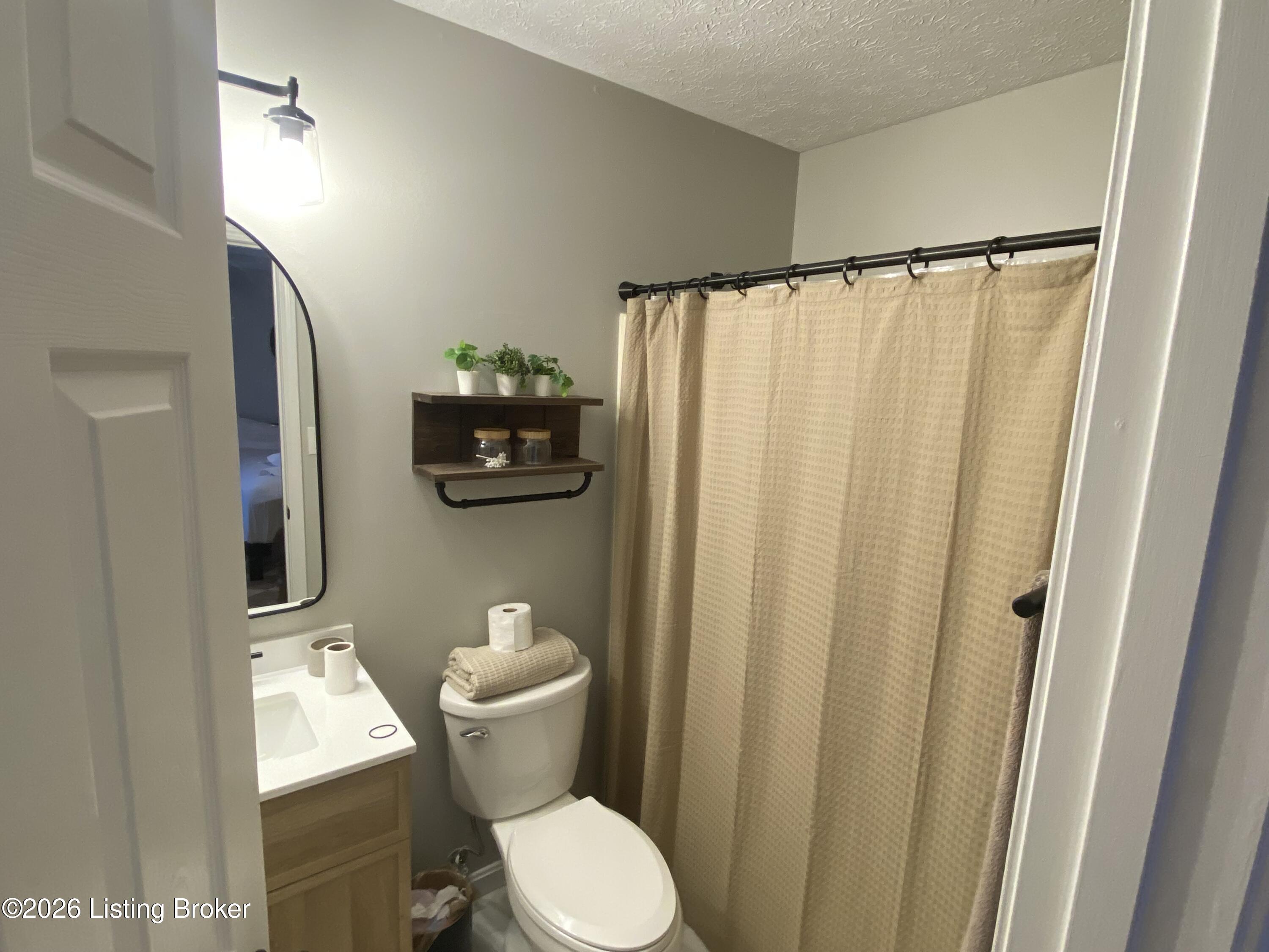 408 Love Ave Property Photo 10