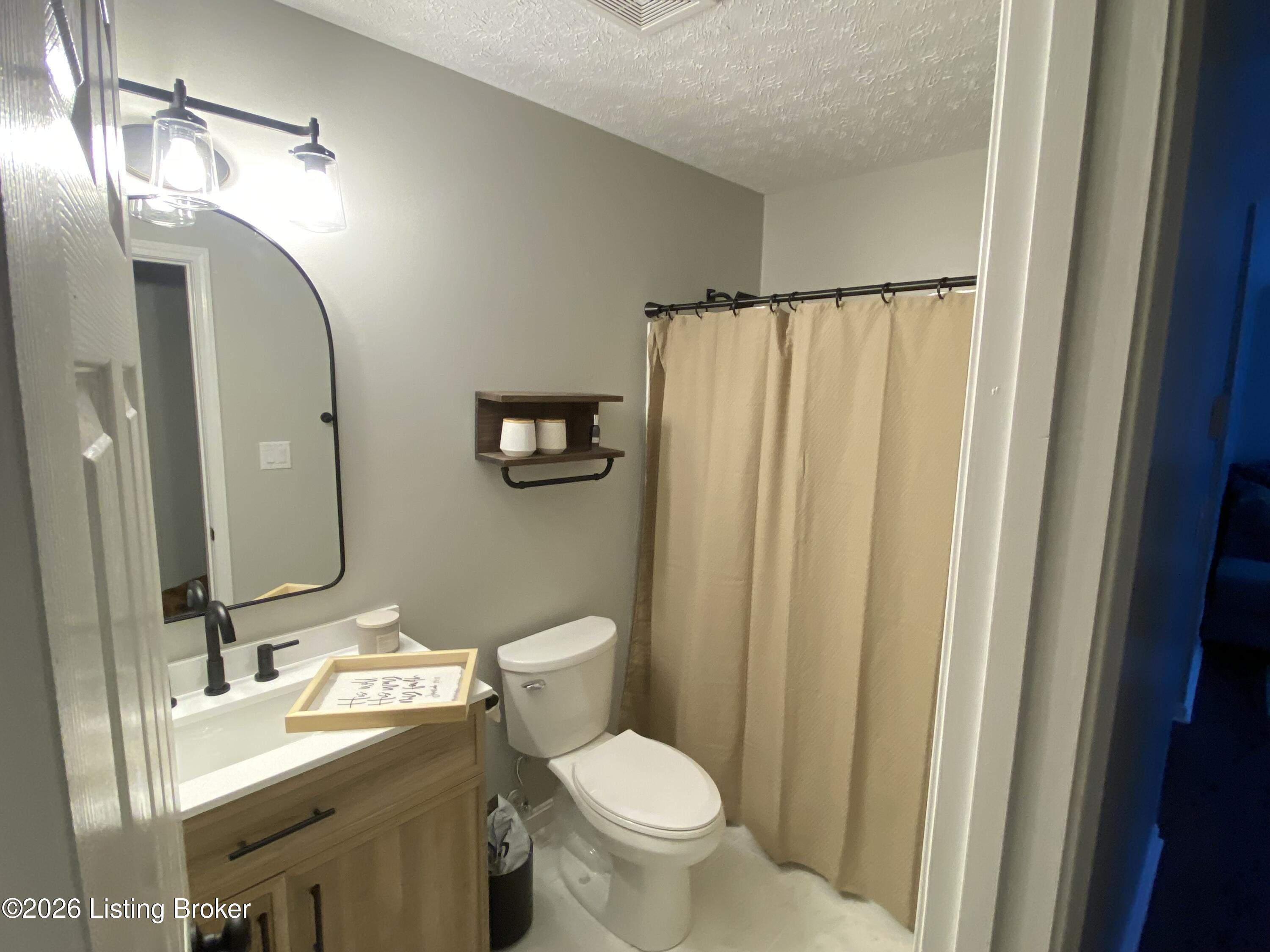 408 Love Ave Property Photo 11