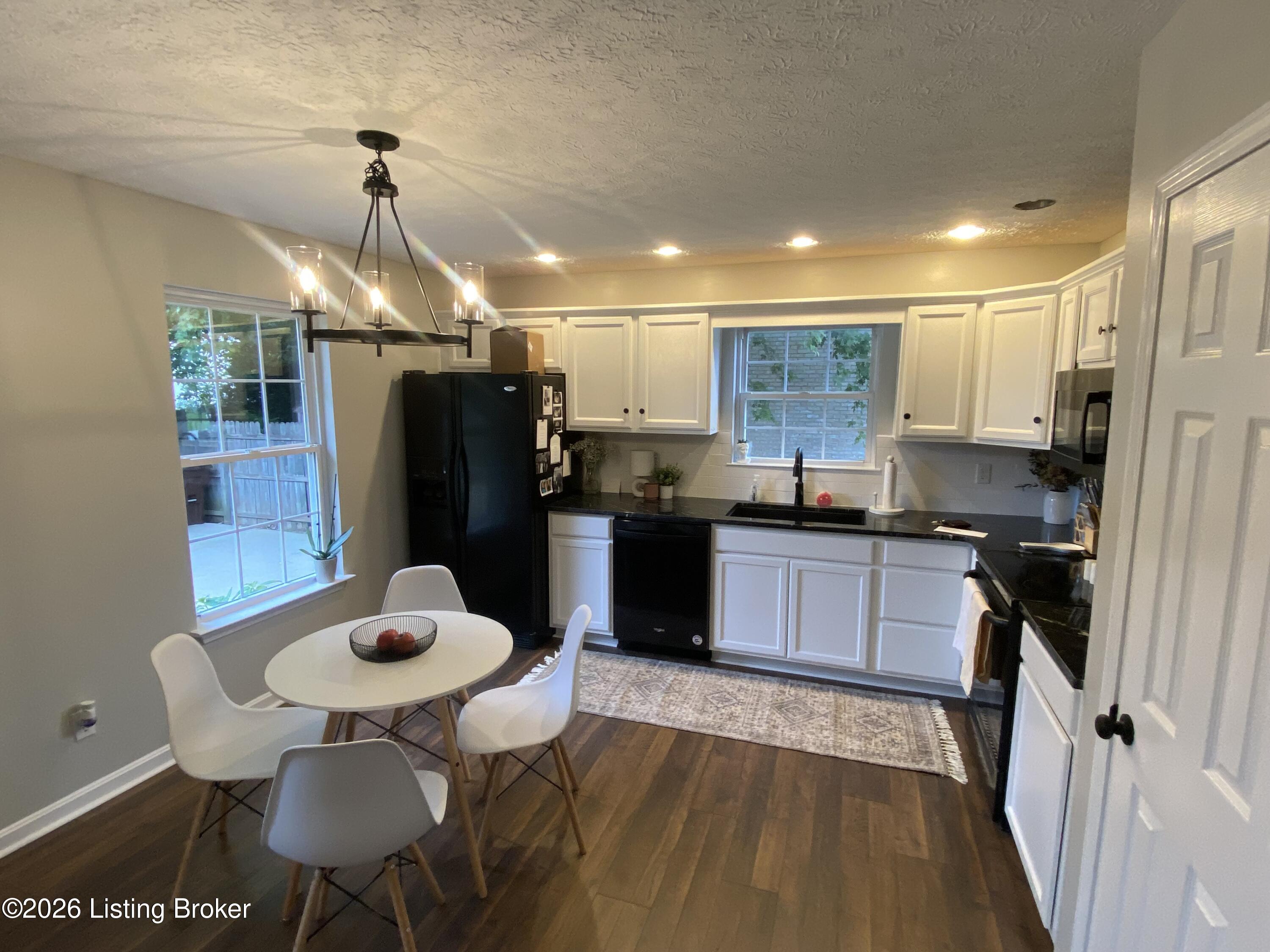 408 Love Ave Property Photo 13