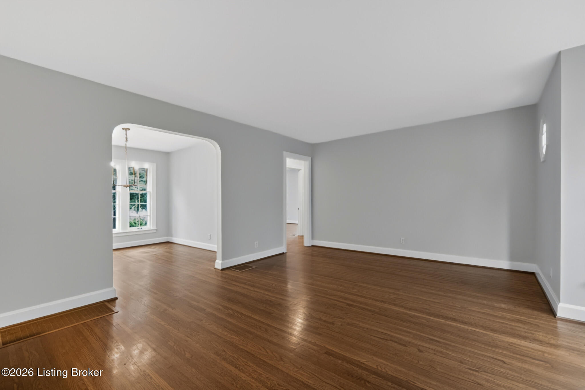 4016 Hycliffe Ave Property Photo 8