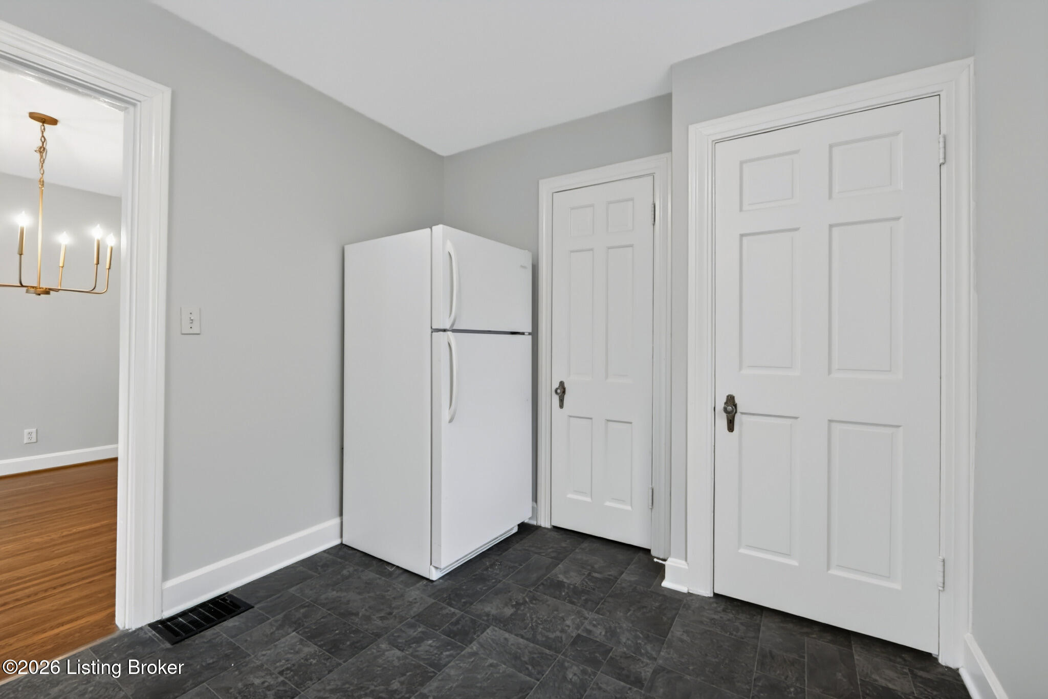 4016 Hycliffe Ave Property Photo 15