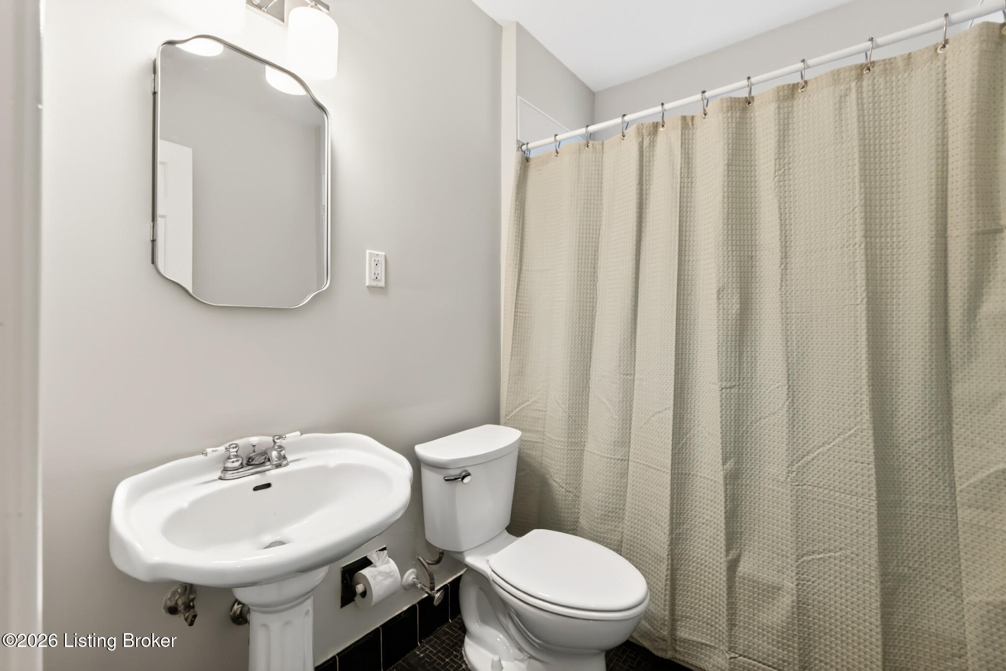 4016 Hycliffe Ave Property Photo 23