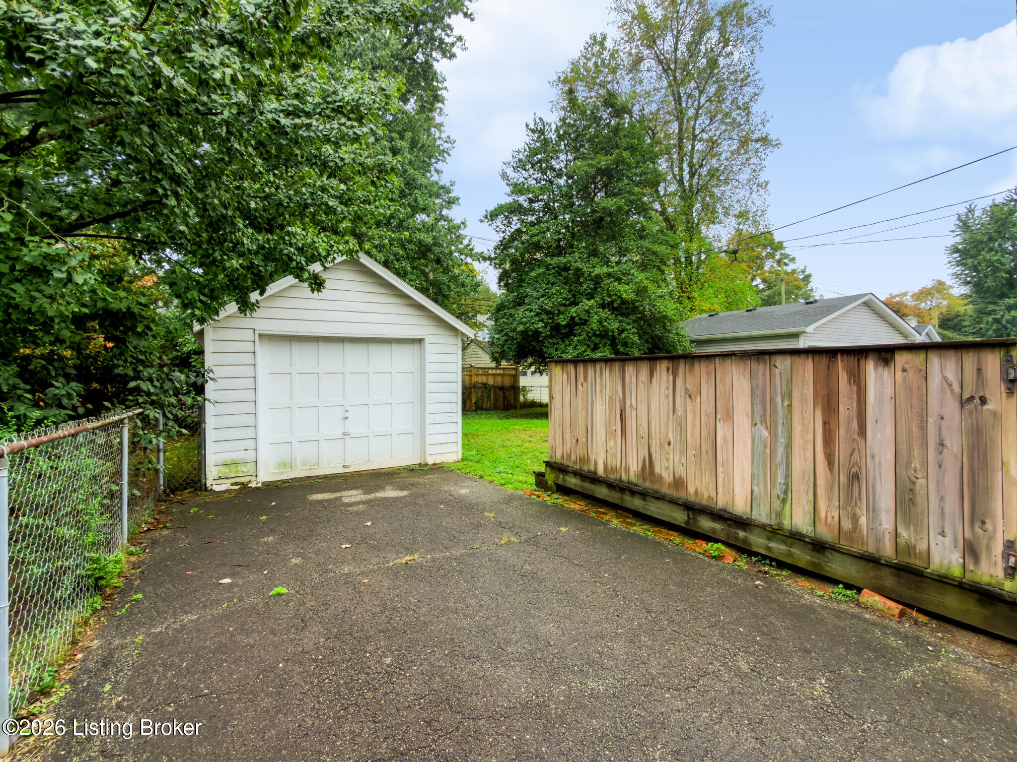 4016 Hycliffe Ave Property Photo 36