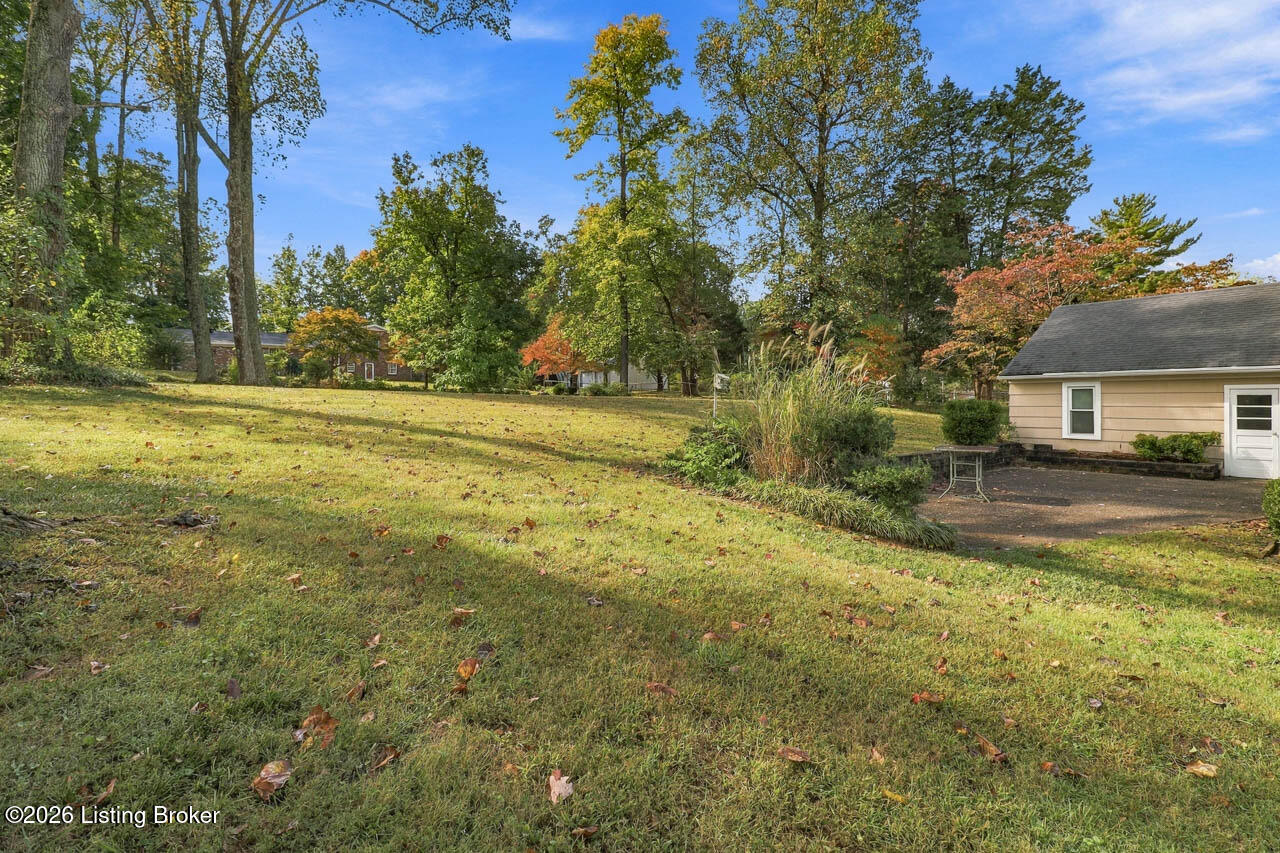 6204/6206 Briscoe Ln Property Photo 3