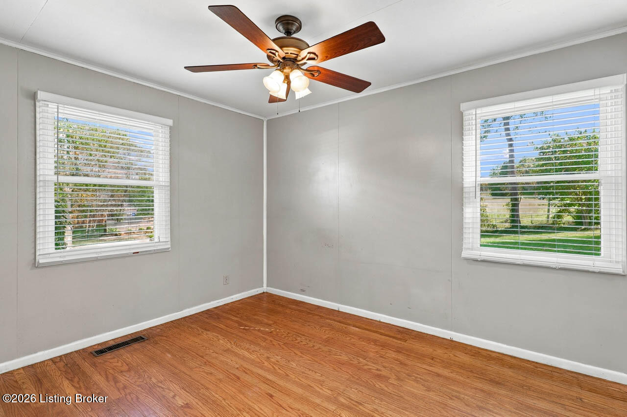 6204/6206 Briscoe Ln Property Photo 12