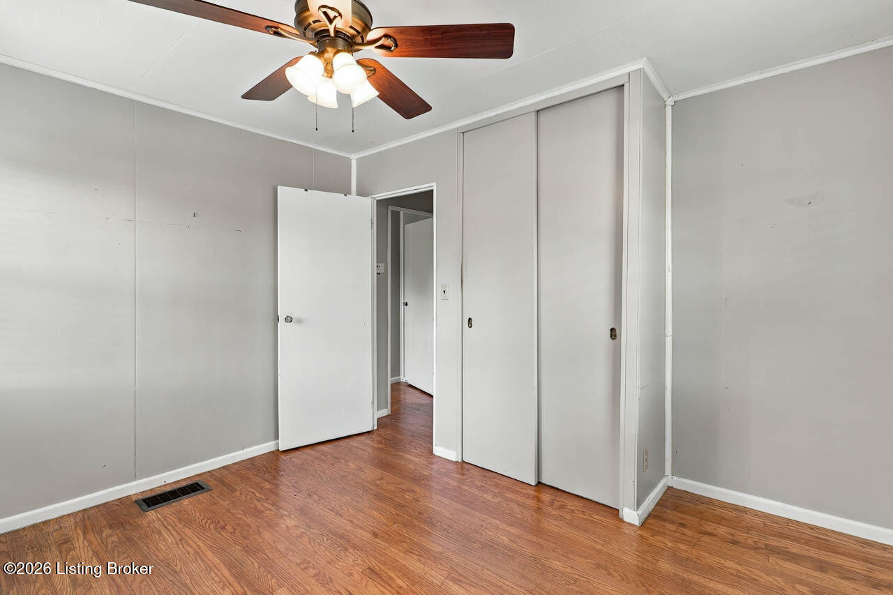 6204/6206 Briscoe Ln Property Photo 13