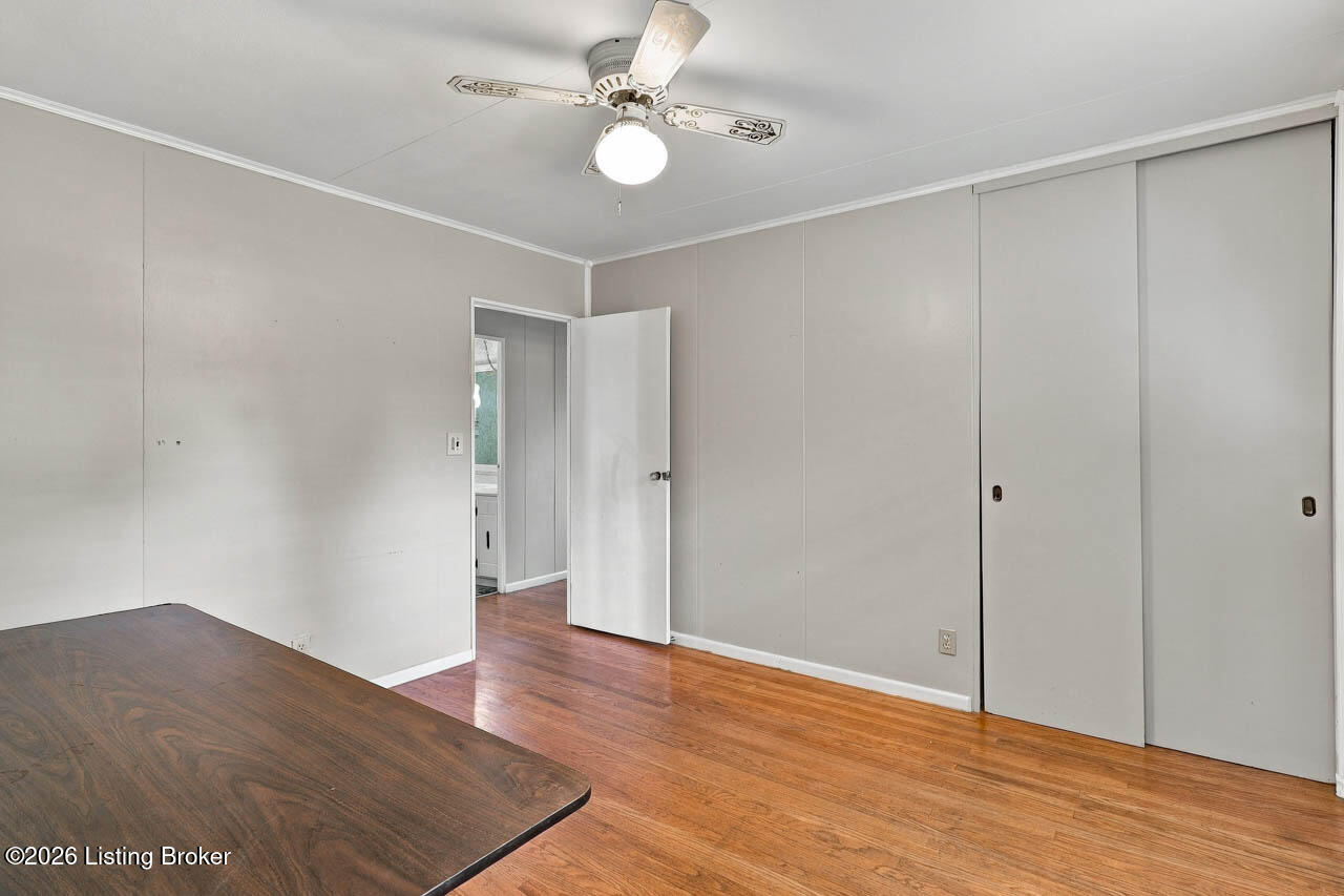 6204/6206 Briscoe Ln Property Photo 15