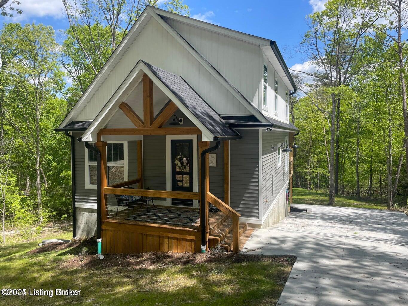 84 Lakeside Dr Property Photo 1