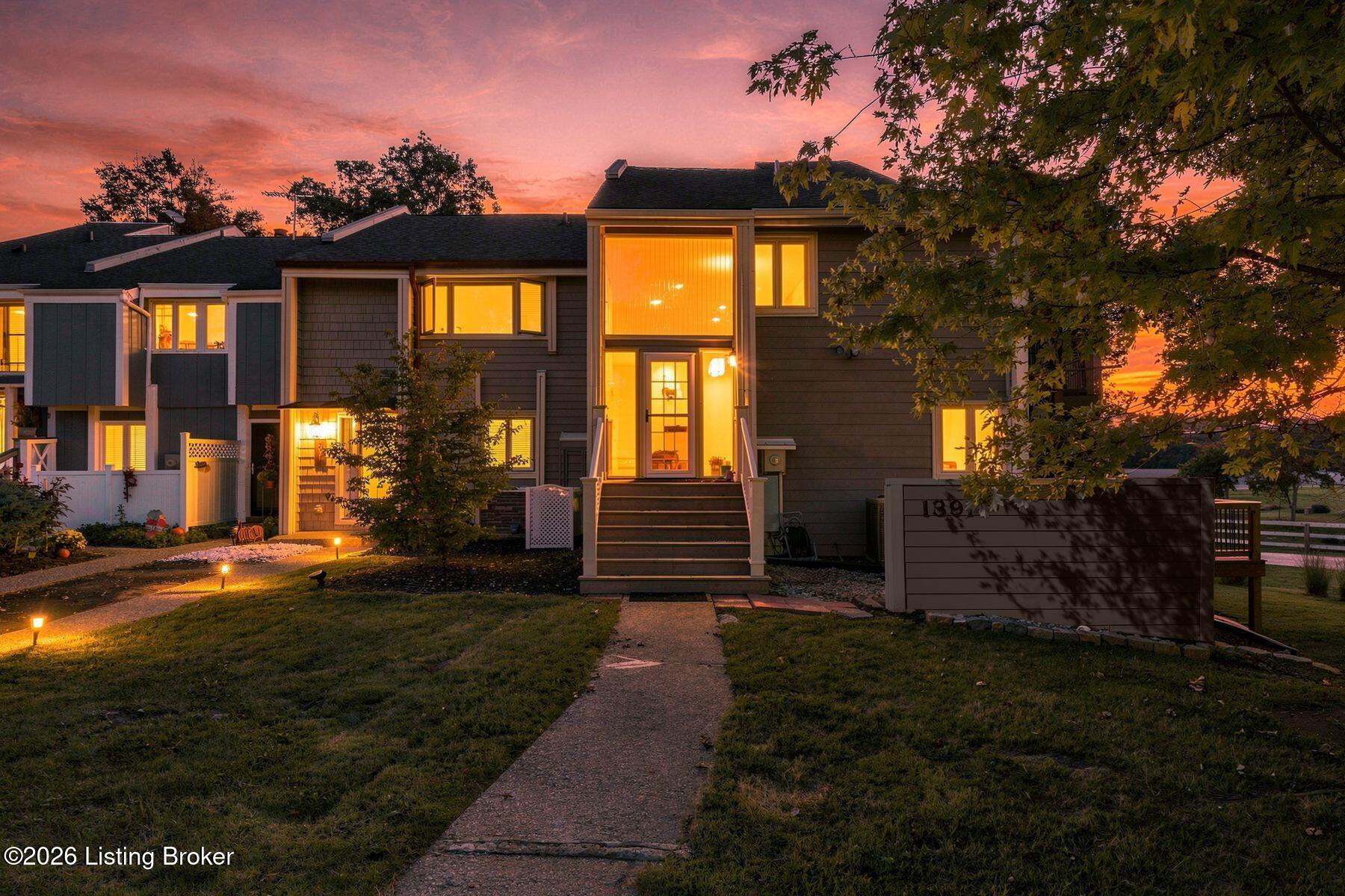 13917 Harbour Pl Property Photo 1