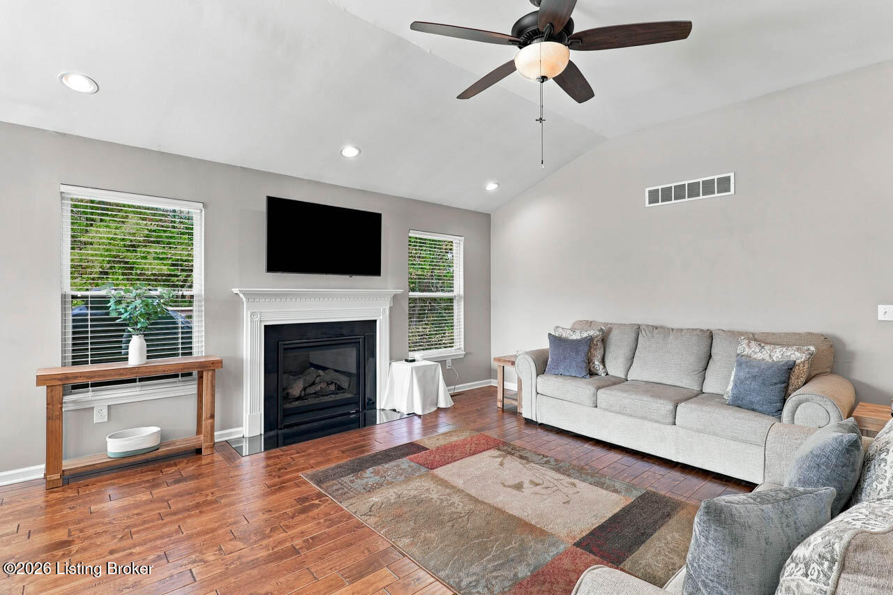 322 Rockcrest View Ct Property Photo 5