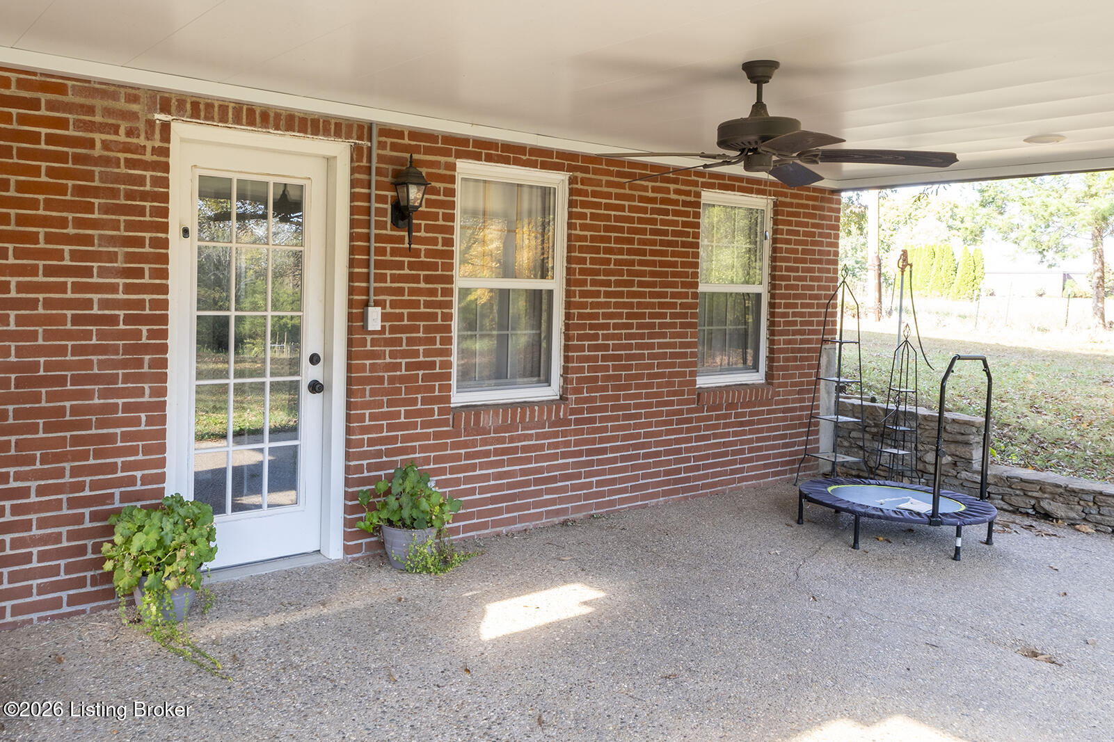 11408 Easum Rd Property Photo 16
