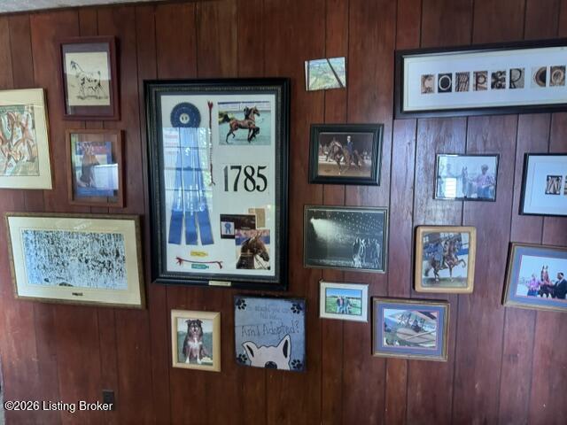 9255 Shelbyville Rd Property Photo 8