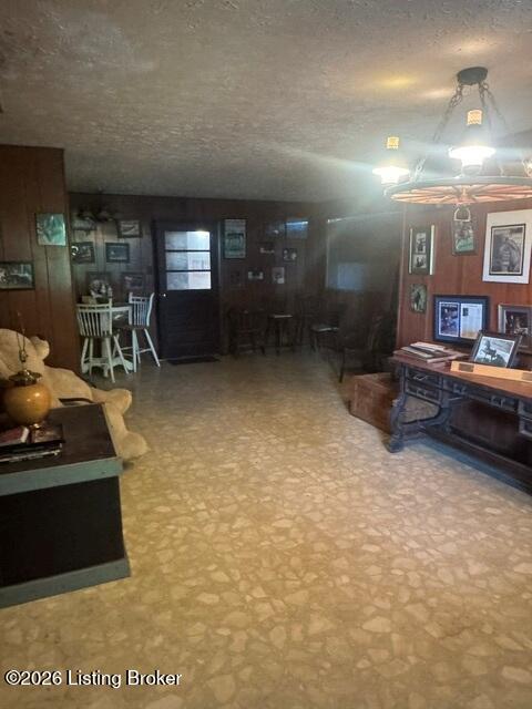 9255 Shelbyville Rd Property Photo 10